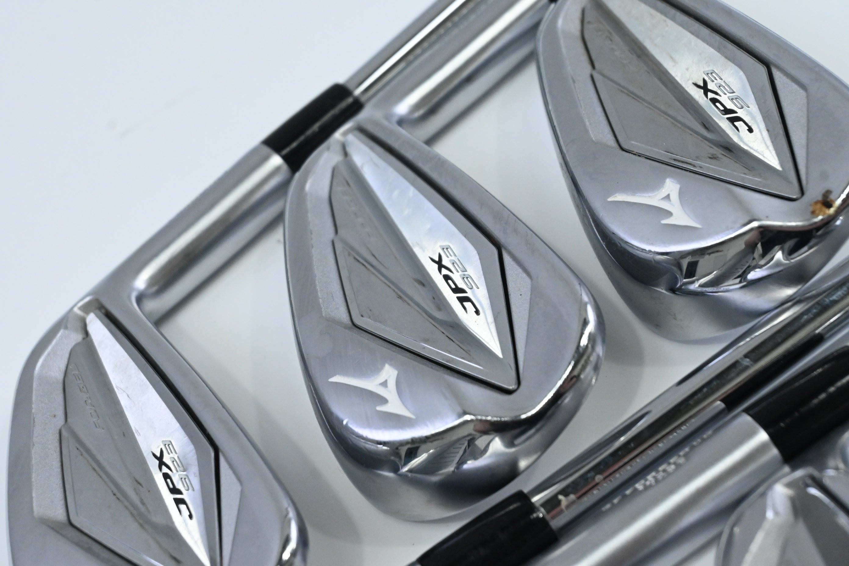 Mizuno JPX 923 Forged Irons / 5-PW+GW / X-Flex Project X Rifle Shafts