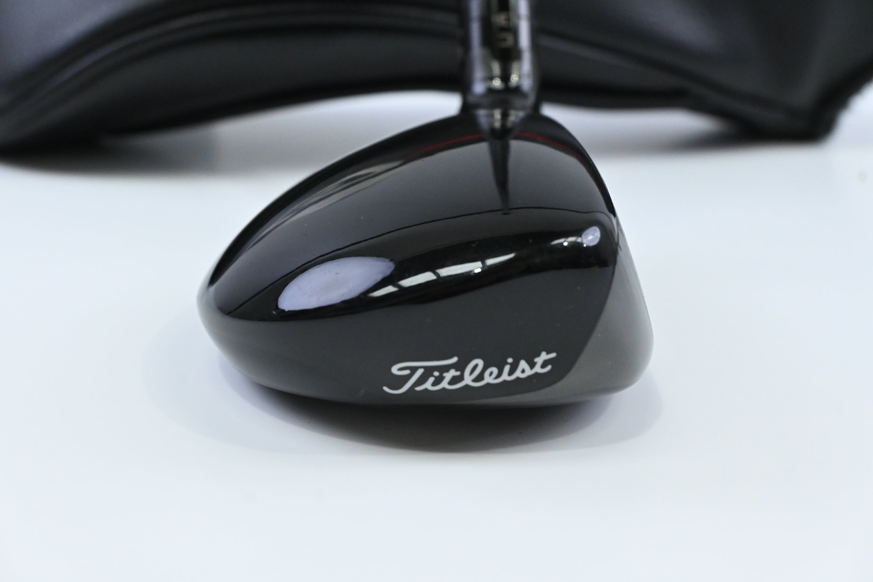 Titleist GT2 #3 Hybrid / 18 Degree / Stiff Flex Tensei 1K Black 85 Shaft