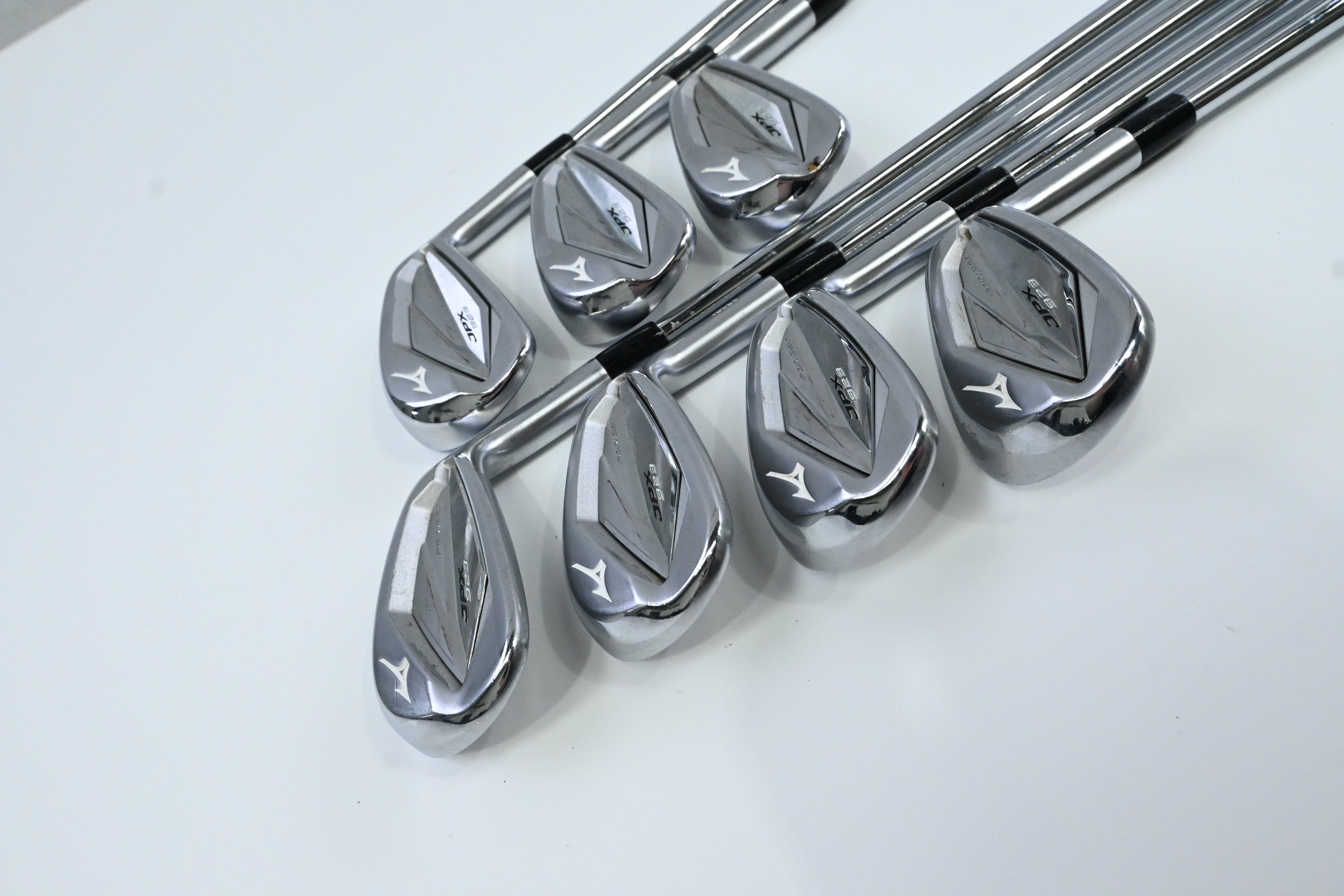 Mizuno JPX 923 Forged Irons / 5-PW+GW / X-Flex Project X Rifle Shafts