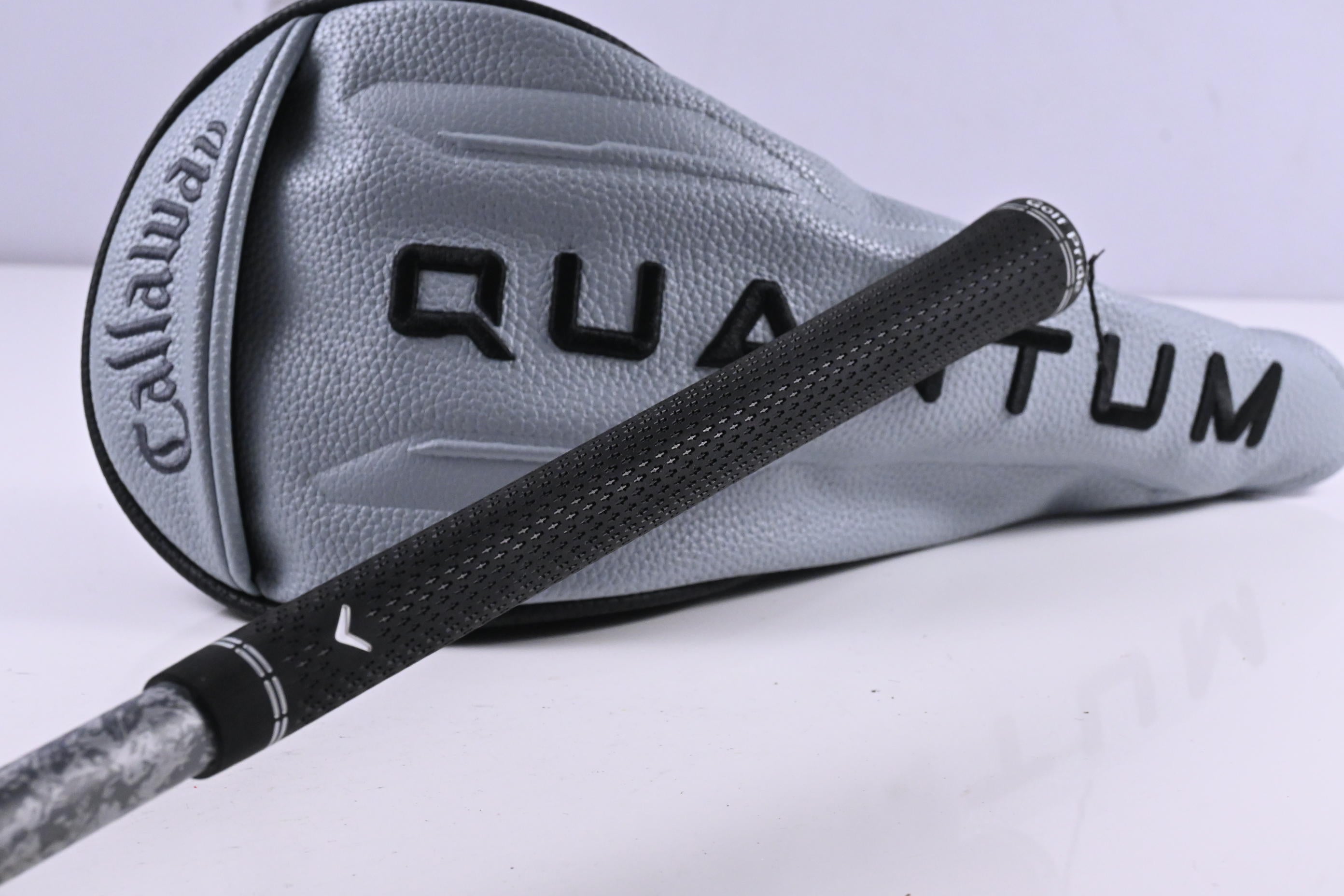 Callaway Quantum Max Driver / 9 Degree / Stiff Flex Denali Frost Silver 50 Shaft