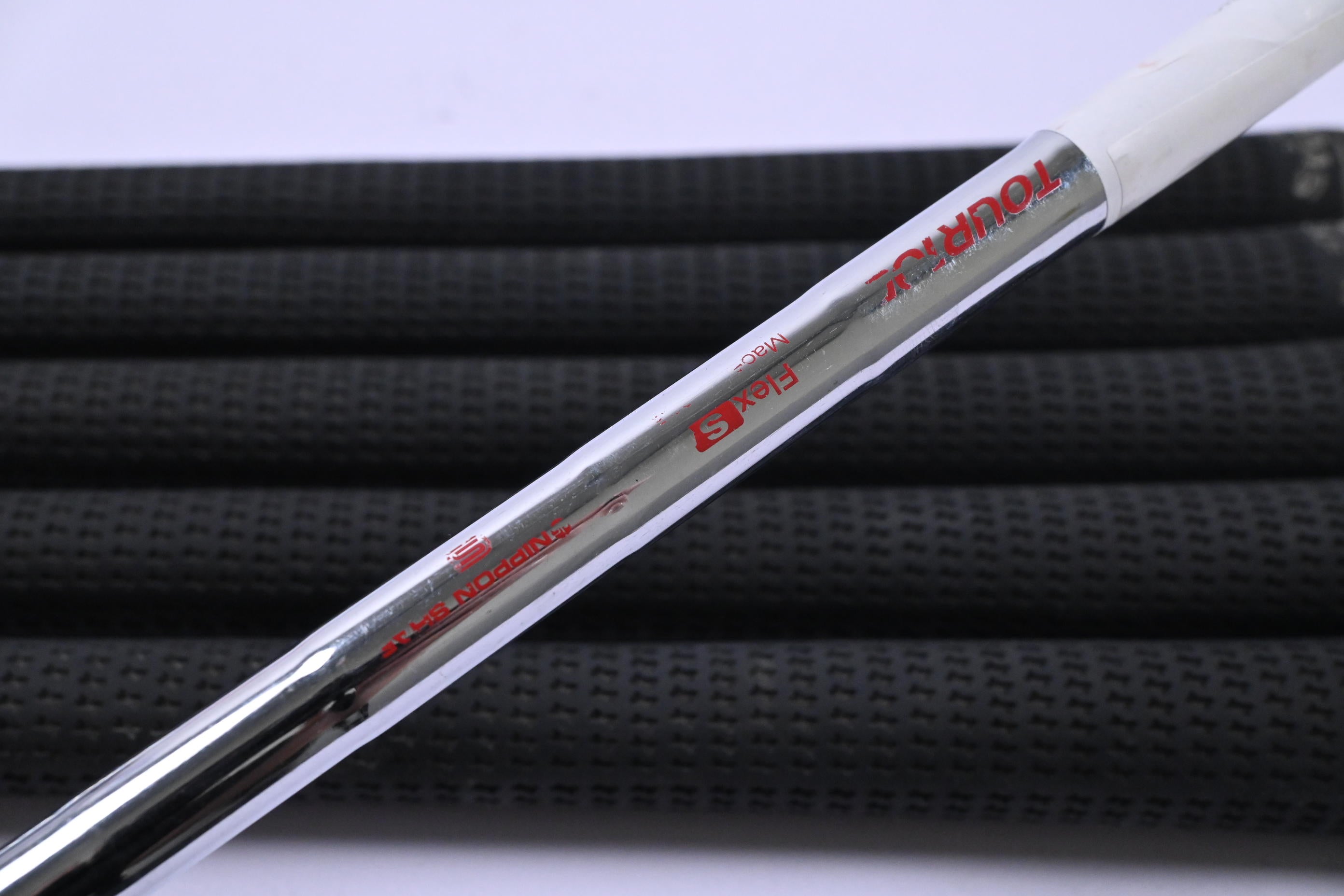 Left Hand Taylormade P790 2017 Irons / 5-PW / Stiff Flex N.S.PRO Modus 3 Shafts