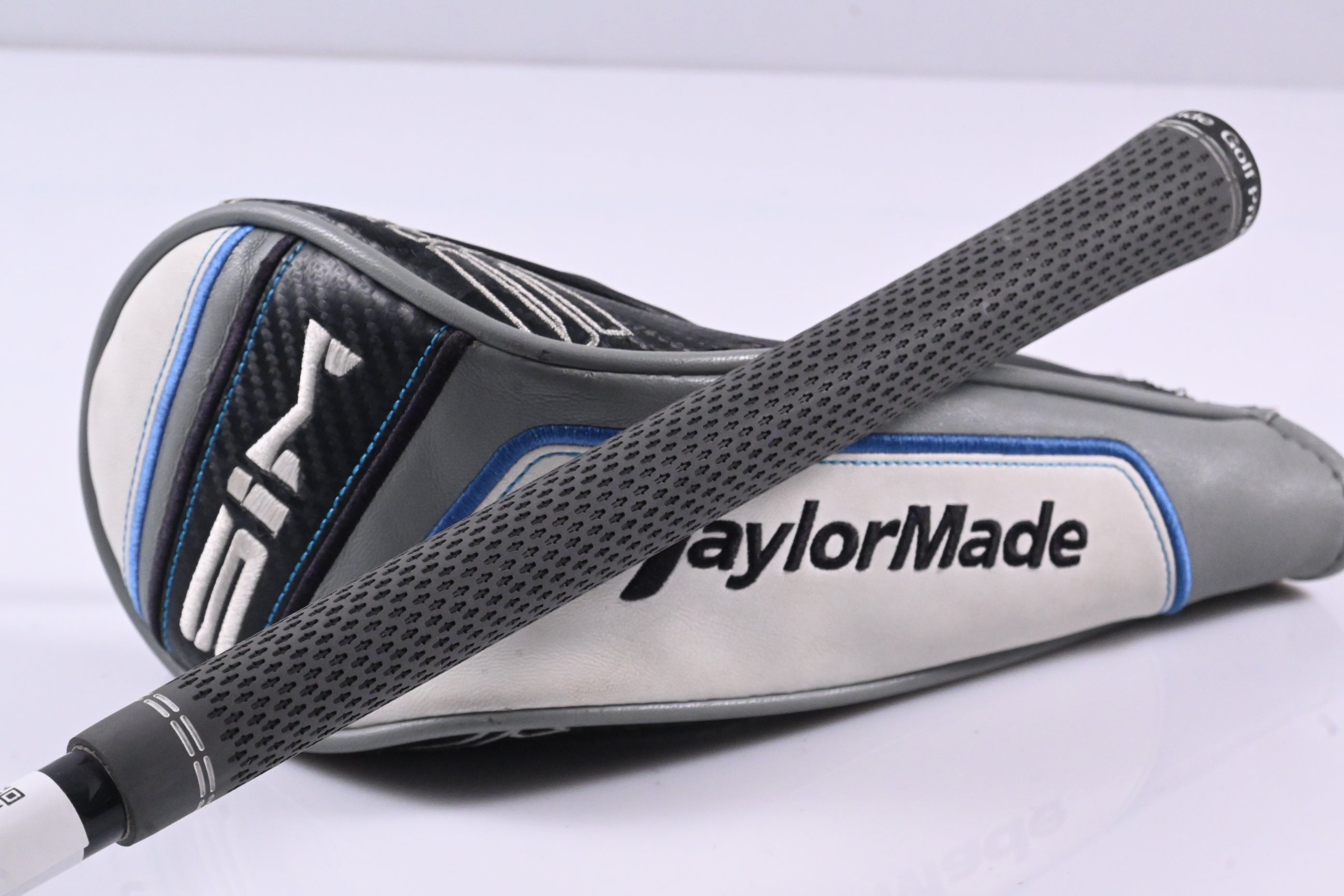 Taylormade SIM Ti #3 Wood / 15 Degree / Regular Flex Project X Black Shaft