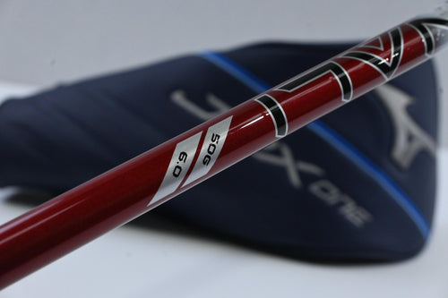 Mizuno JPX One Driver / 10.5 Degree / Stiff Flex Denali Red 50