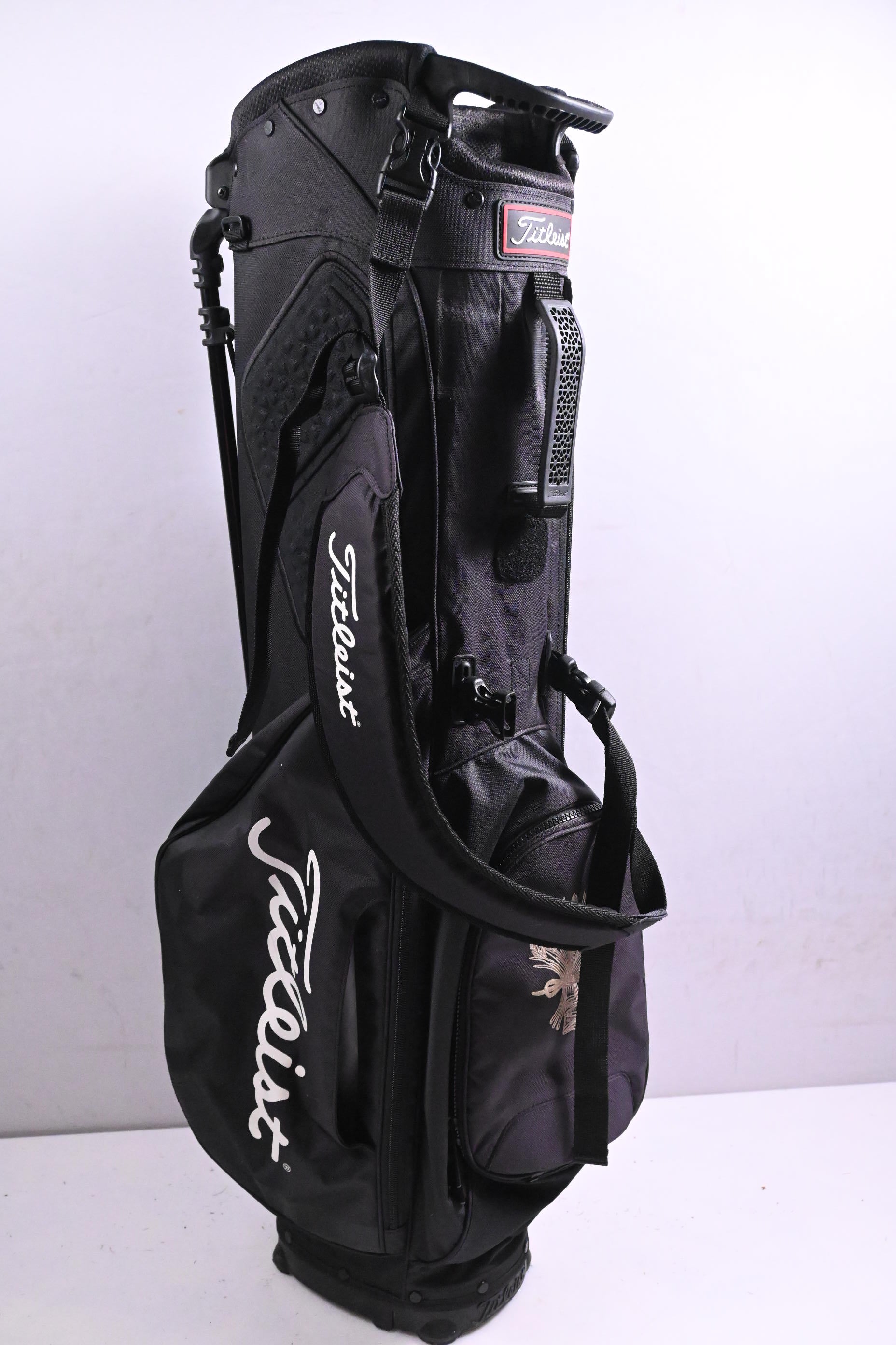 Titleist Players 4 Stand Bag / 4-Way Divider / Black