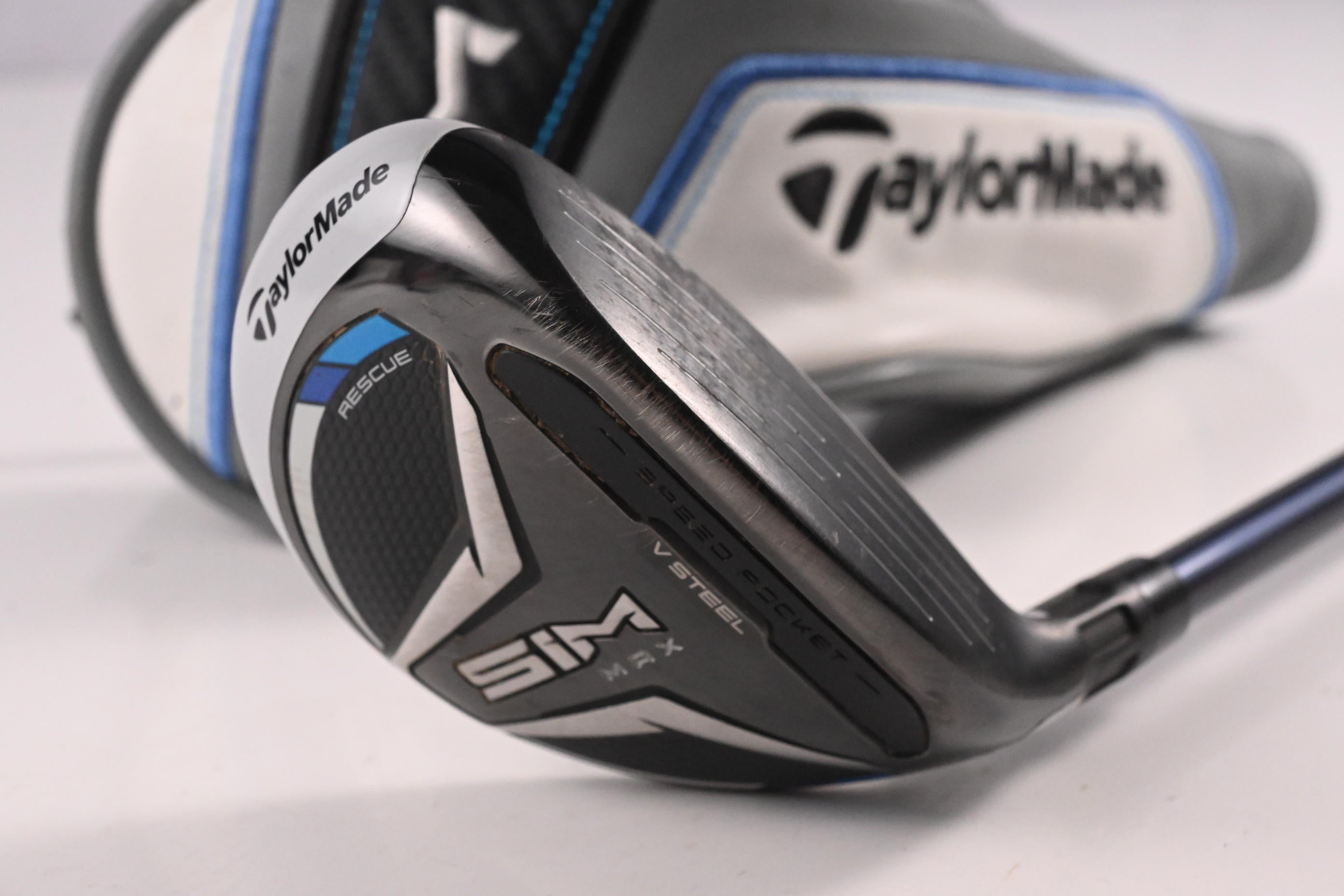 Taylormade SIM Max #3 Hybrid / 19 Degree / Regular Flex Ventus Blue 6 Shaft