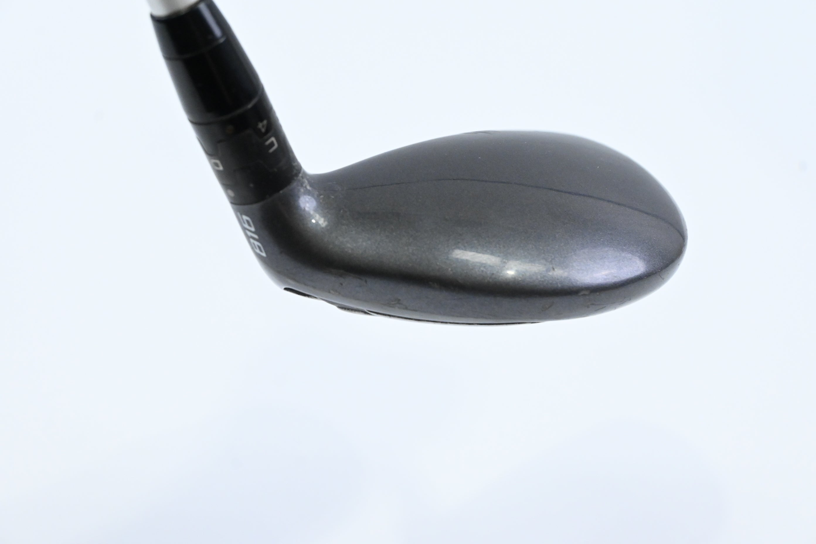 Titleist 816 H2 #3 Hybrid / 19 Degree / Stiff Flex Aldila Rogue 110 MSI 85 Shaft