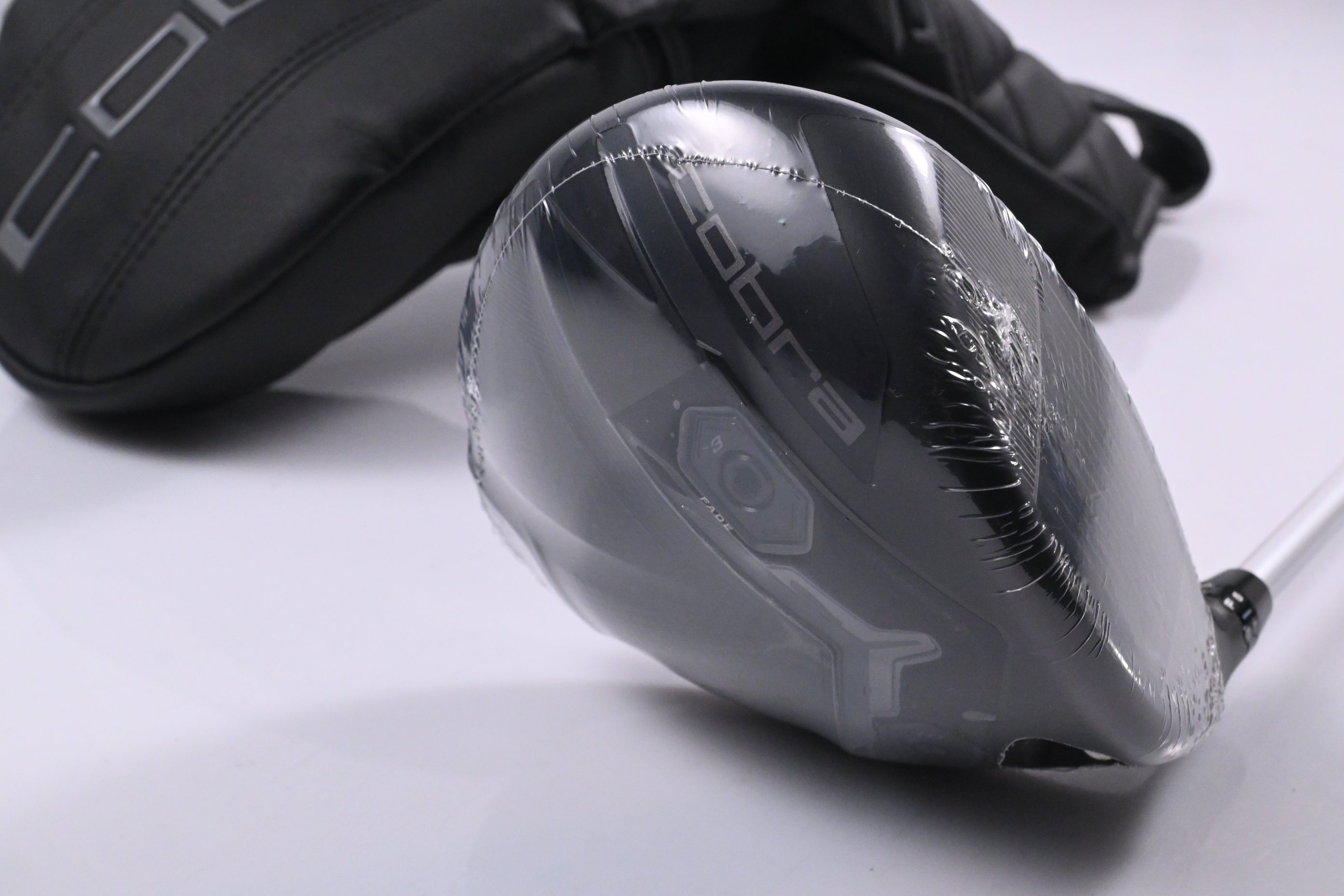 Cobra DS-Adapt LS Driver / 10.5 Degree / Stiff Flex Aldila Rogue Silver 70 Shaft