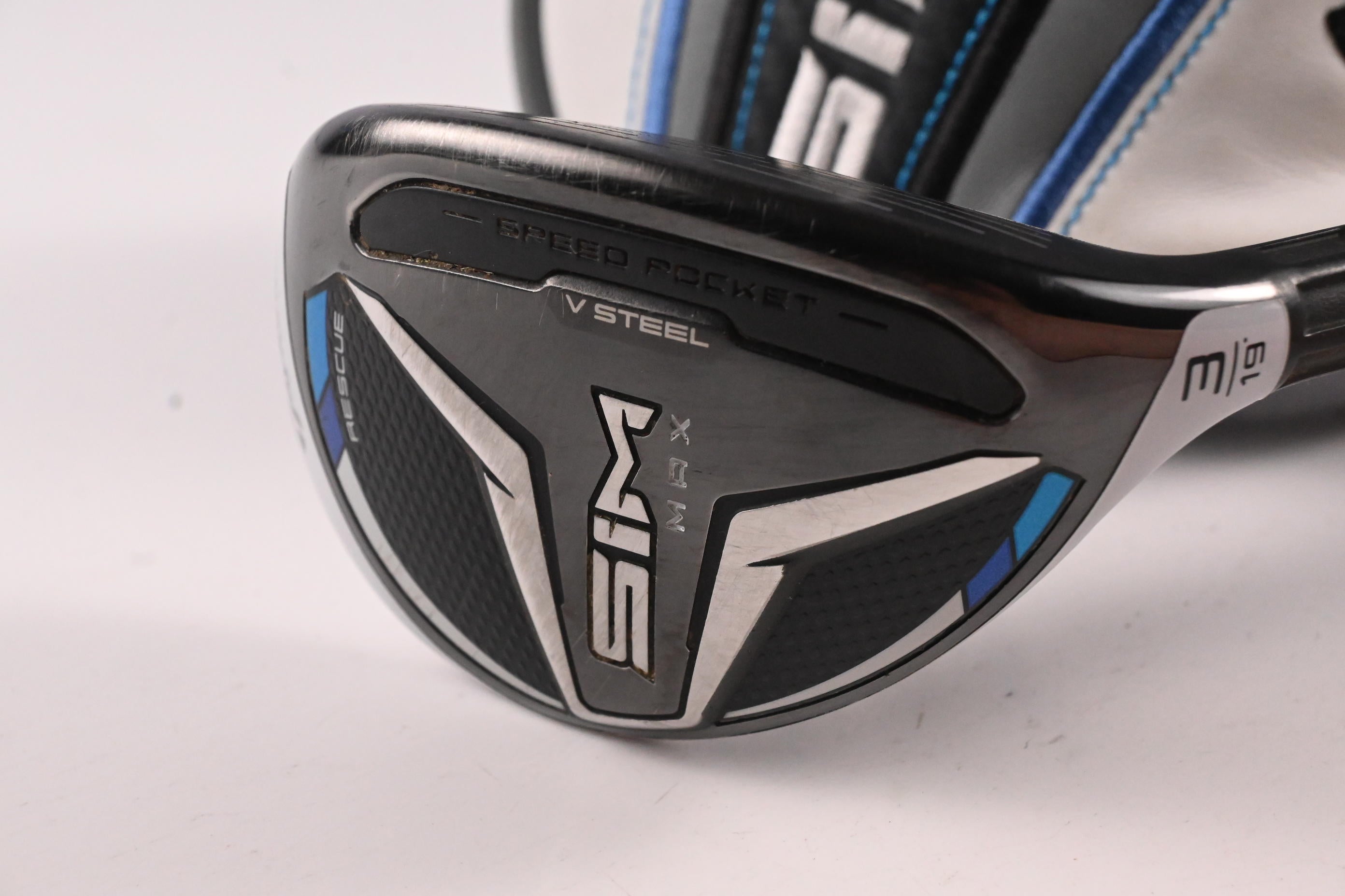 Taylormade SIM Max #3 Hybrid / 19 Degree / Regular Flex Ventus Blue 6 Shaft