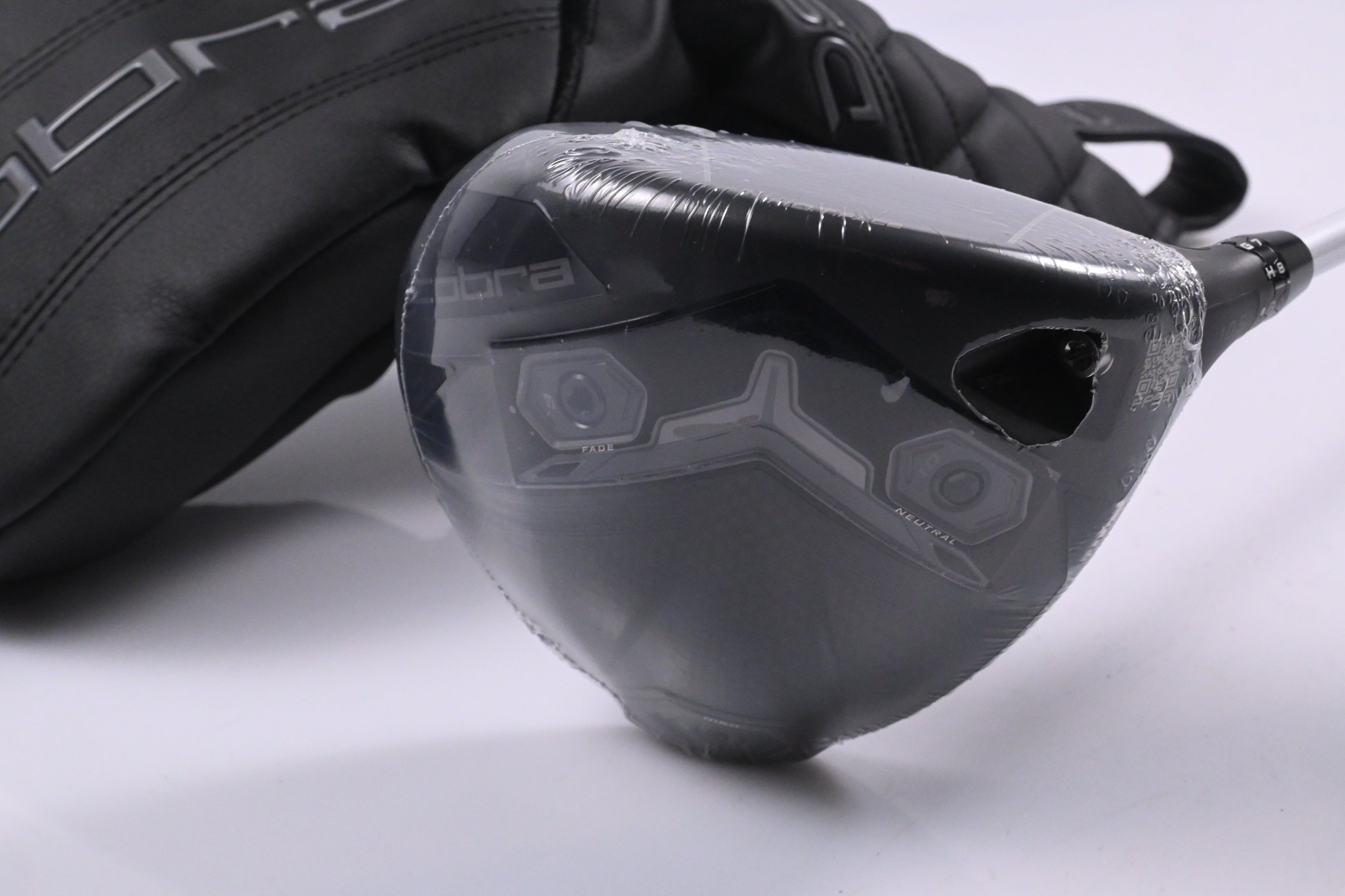 Cobra DS-Adapt LS Driver / 10.5 Degree / Stiff Flex Aldila Rogue Silver 70 Shaft