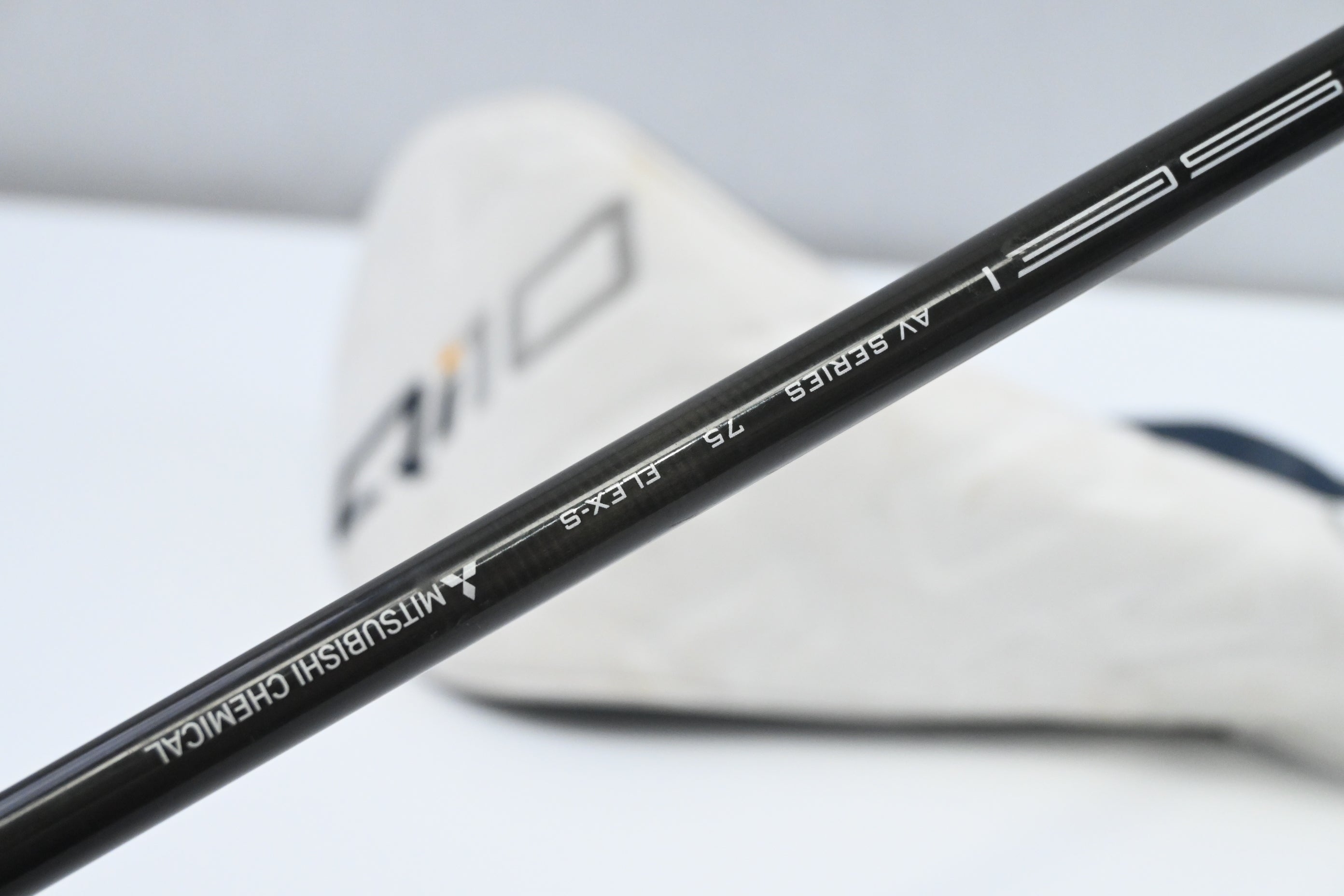 Taylormade Qi10 Driver / 10.5 Degree / Stiff Flex Tensei AV Raw Orange 75 Shaft