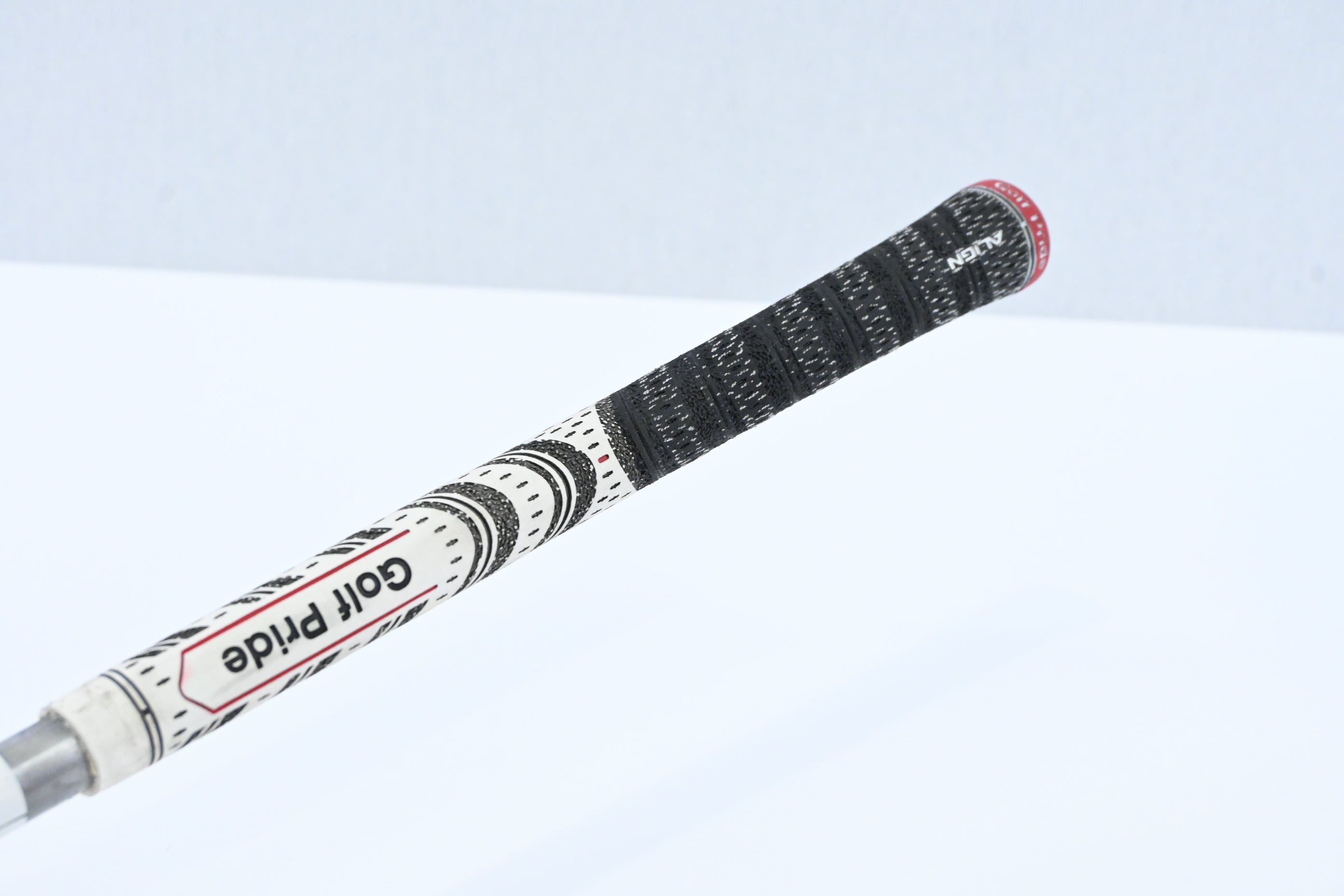 Titleist 816 H2 #3 Hybrid / 19 Degree / Stiff Flex Aldila Rogue 110 MSI 85 Shaft