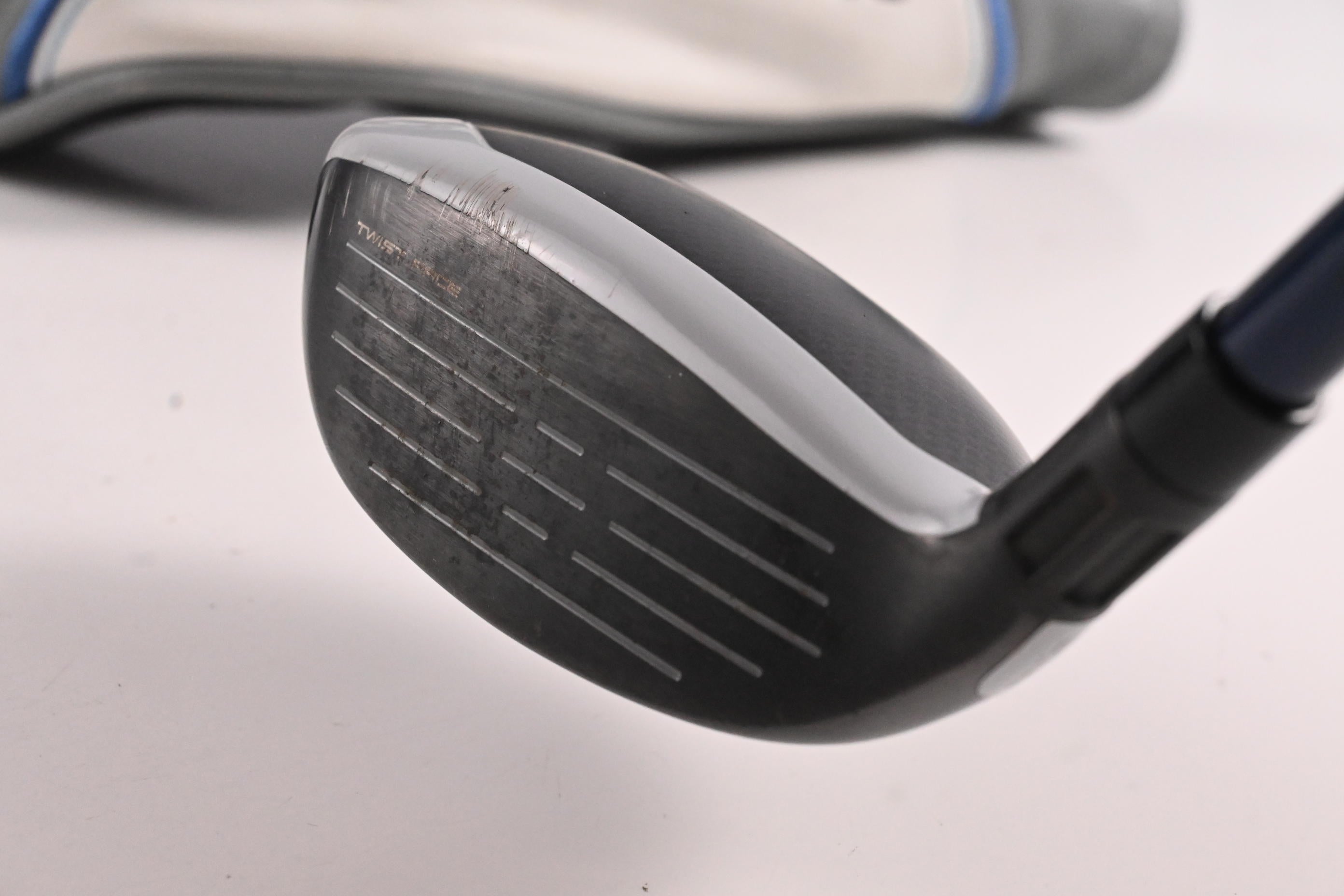 Taylormade SIM Max #3 Hybrid / 19 Degree / Regular Flex Ventus Blue 6 Shaft
