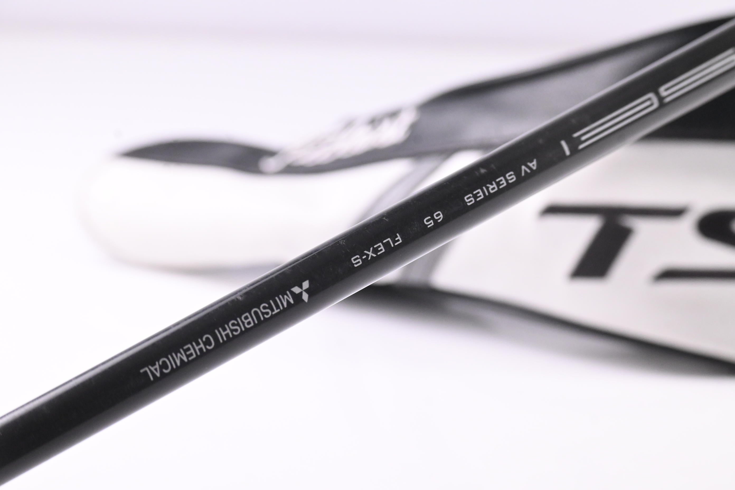Titleist TSi3 #3 Wood / 15 Degree / Stiff Flex Tensei AV Raw Blue 65 Shaft