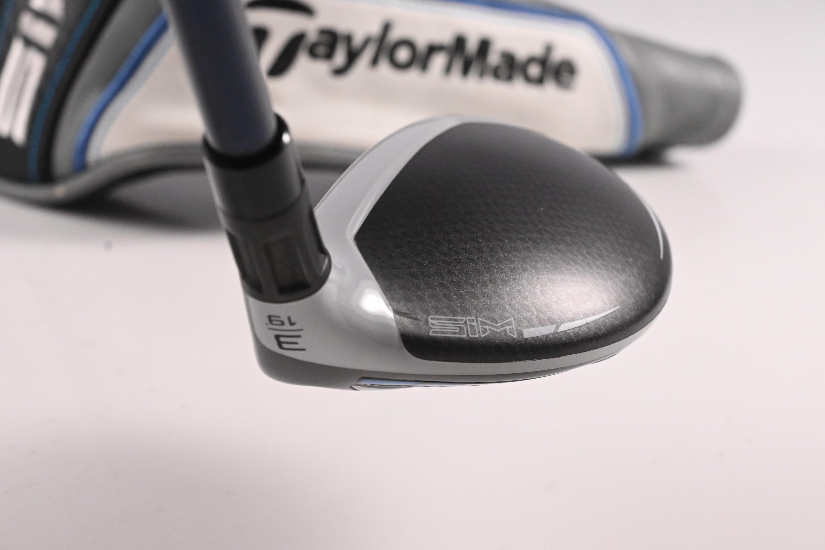 Taylormade SIM Max #3 Hybrid / 19 Degree / Regular Flex Ventus Blue 6 Shaft