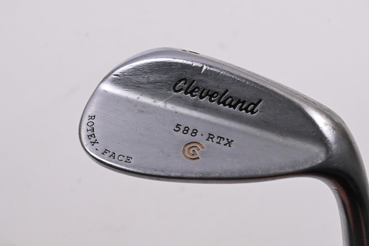 Cleveland 588 RTX Sand Wedge / 56 Degree / Wedge Flex Dynamic Gold Shaft