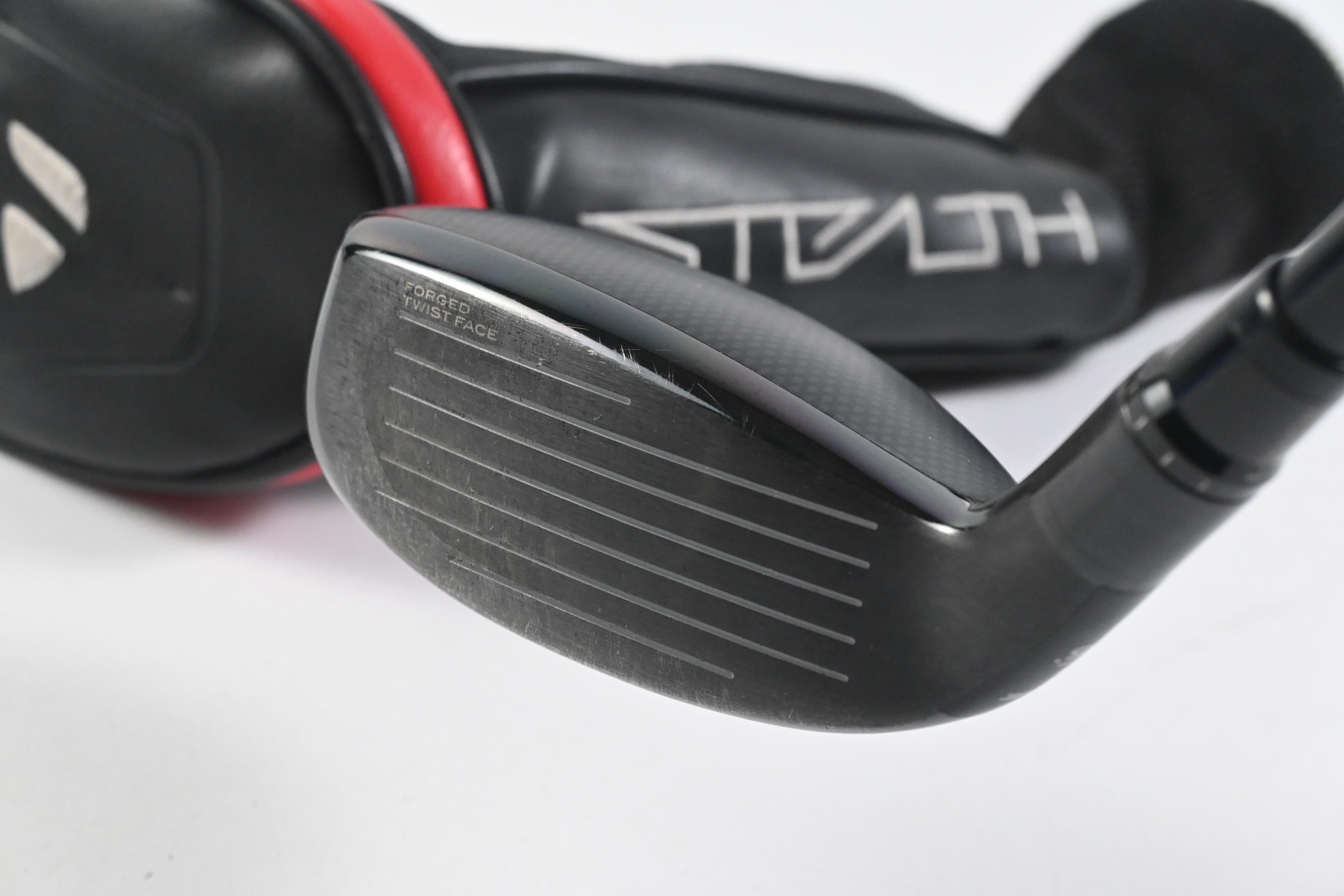Taylormade Stealth Plus #3 Hybrid / 19.5 Degree / Stiff Flex HZRDUS Smoke RDX