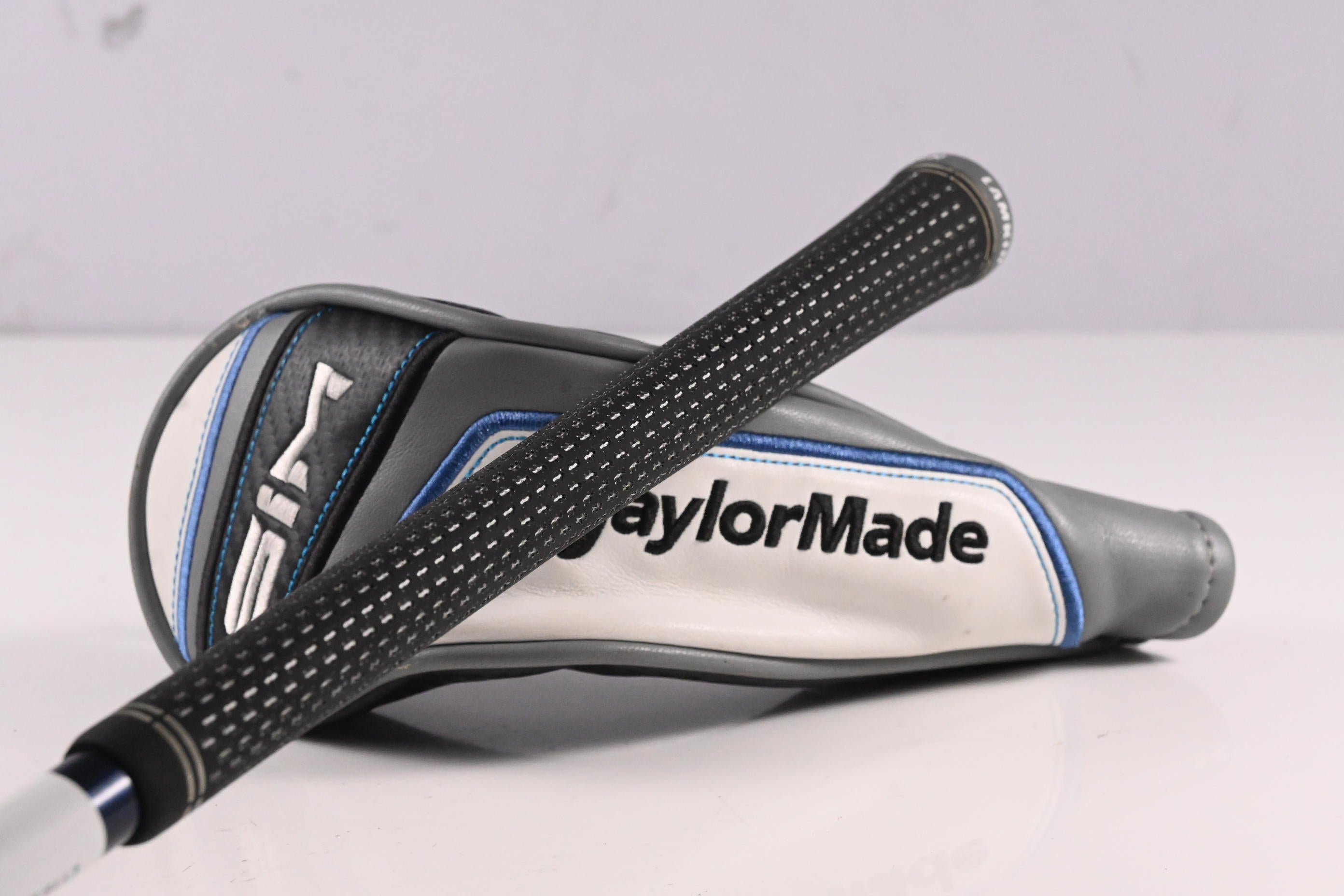 Taylormade SIM Max #3 Hybrid / 19 Degree / Regular Flex Ventus Blue 6 Shaft