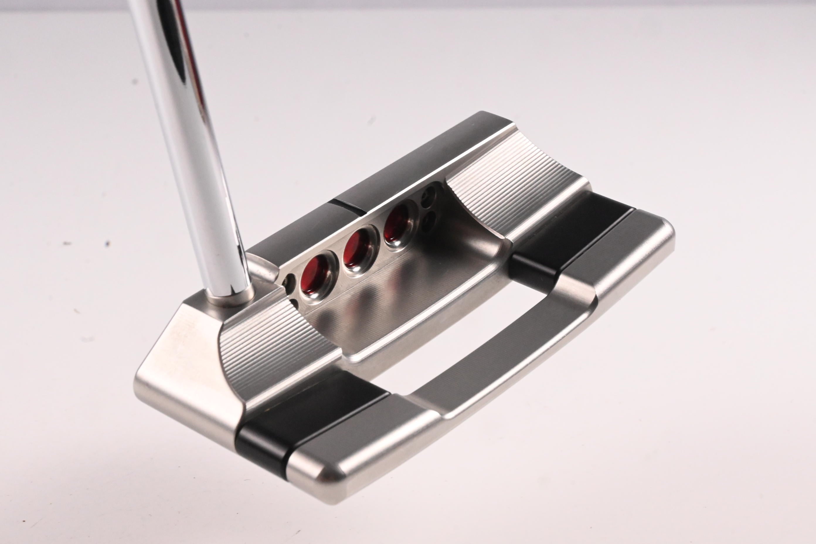 Scotty Cameron 2025 Studio Style Squareback Putter / 34 Inch