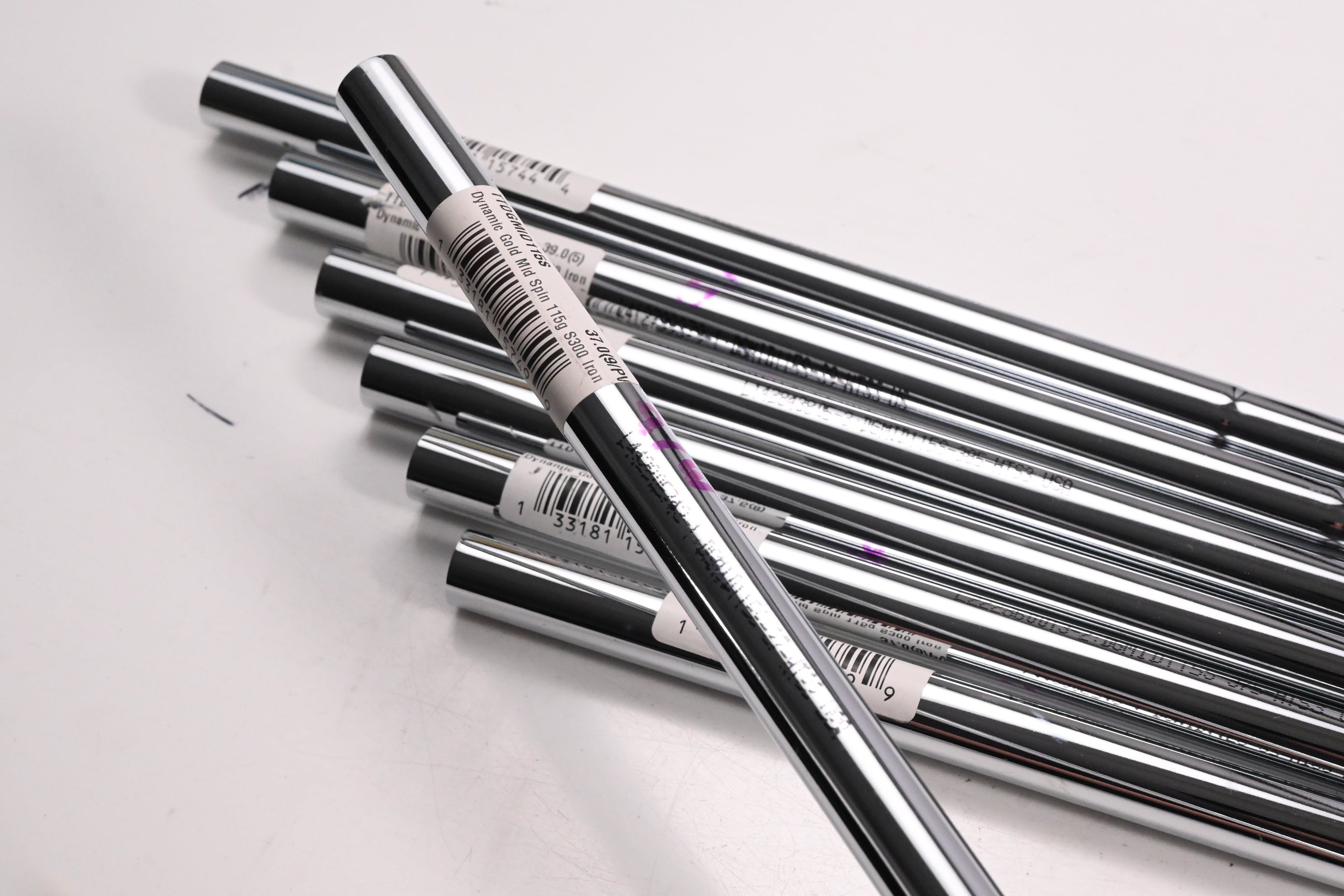 Dynamic Gold Mid 115 S300 Shafts / Stiff Flex / Set of 7 / .355" Tip