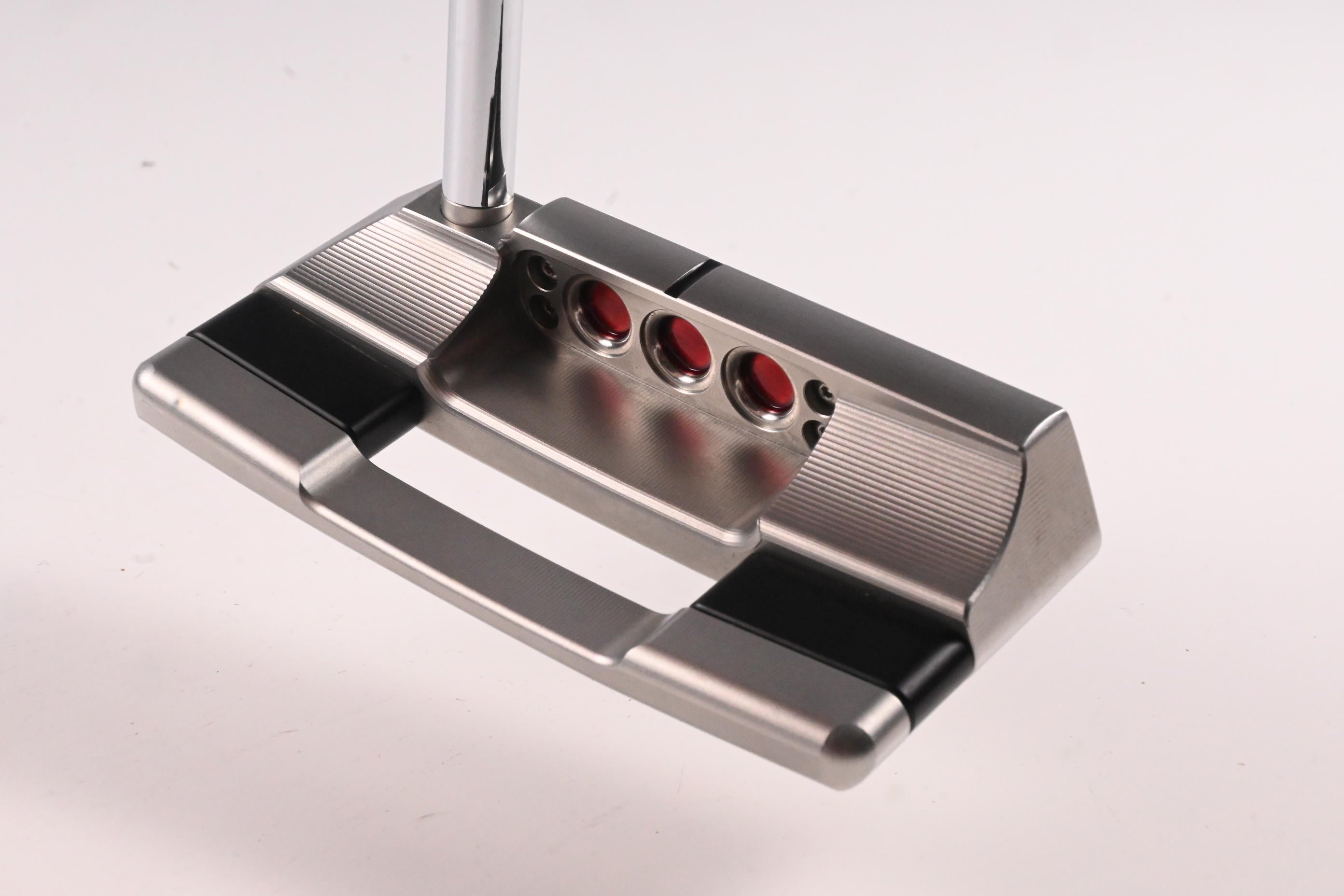 Scotty Cameron 2025 Studio Style Squareback Putter / 34 Inch