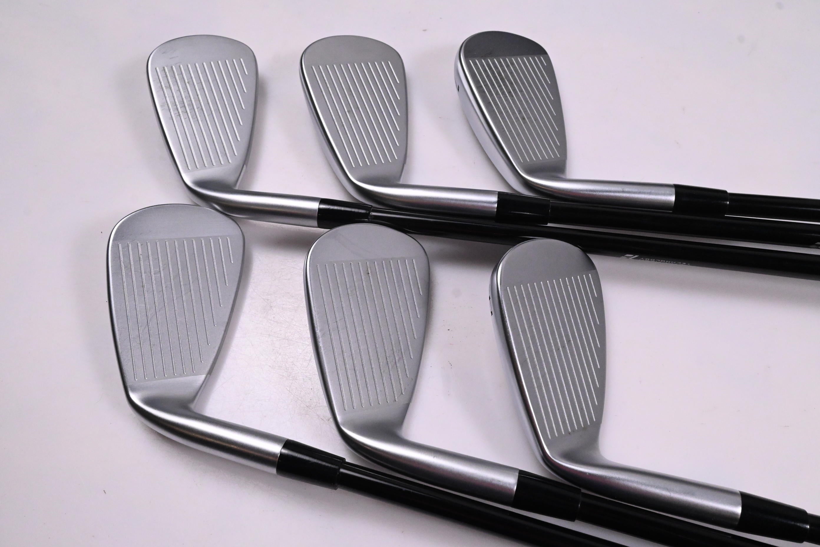 Mizuno JPX 925 Hot Metal Irons / 5-PW / Regular Flex MMT 65 Shafts