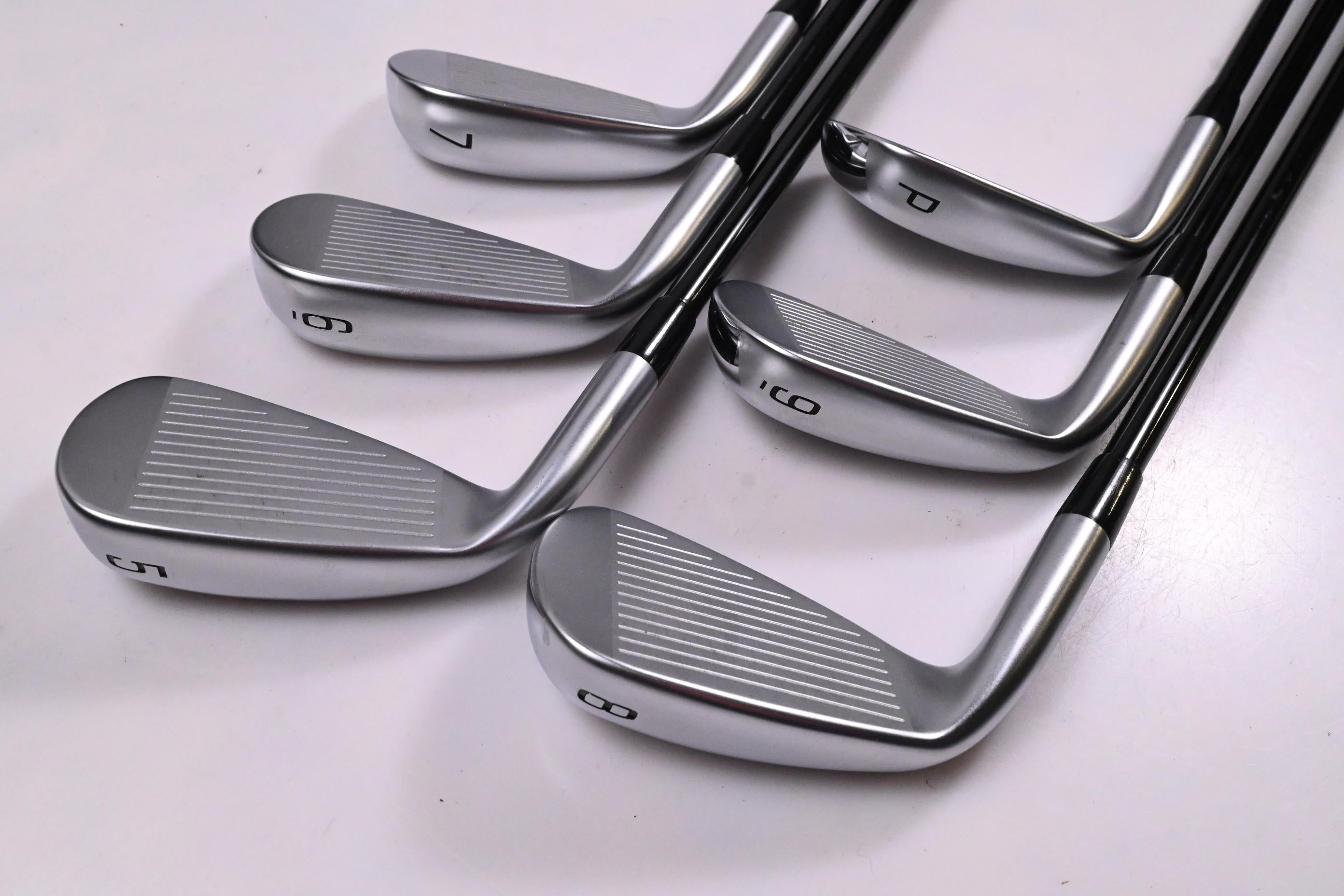Mizuno JPX 925 Hot Metal Irons / 5-PW / Regular Flex MMT 65 Shafts