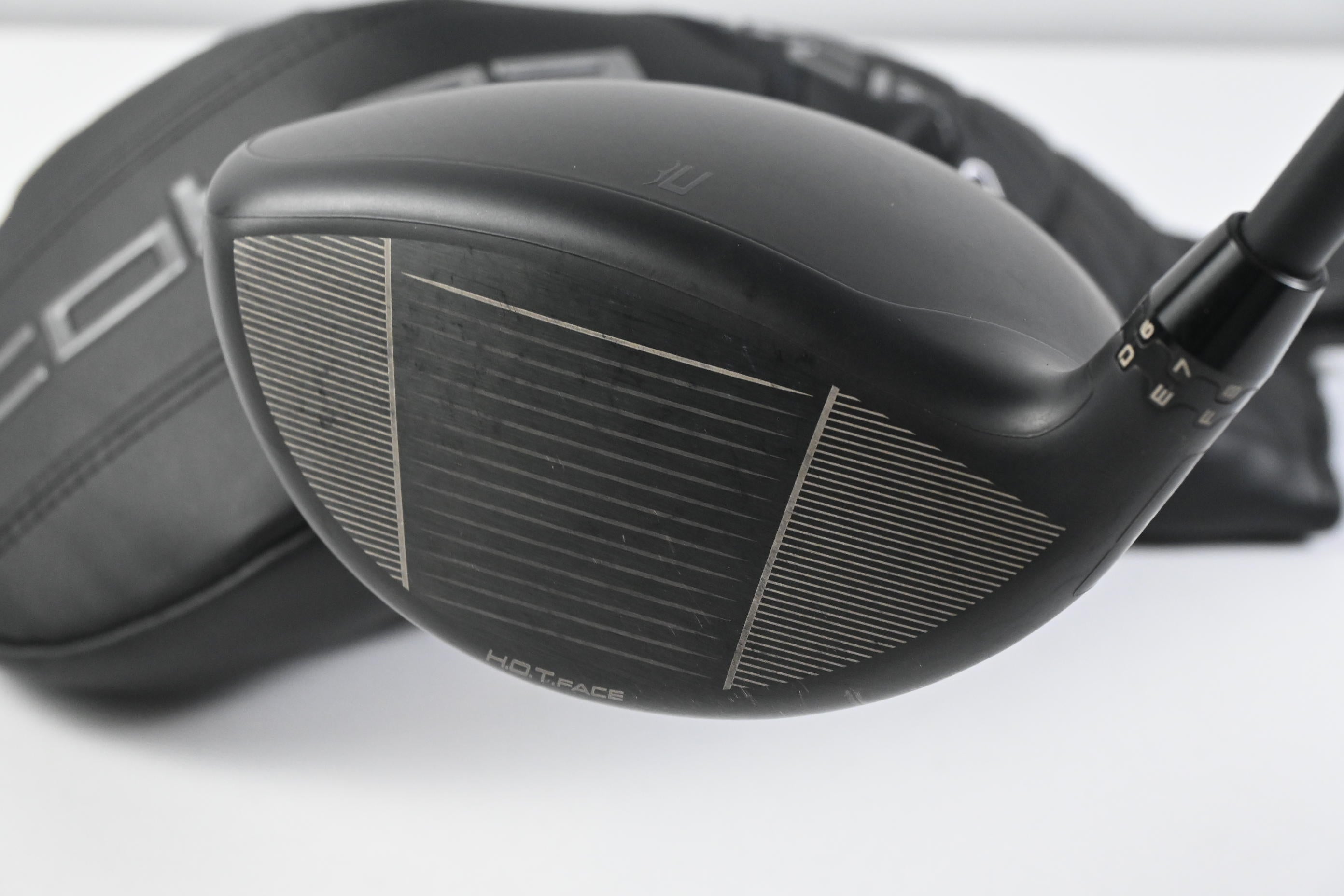 Cobra DS-Adapt MAX-D Driver / 12 Degree / Regular Flex Vanquish 4 Shaft