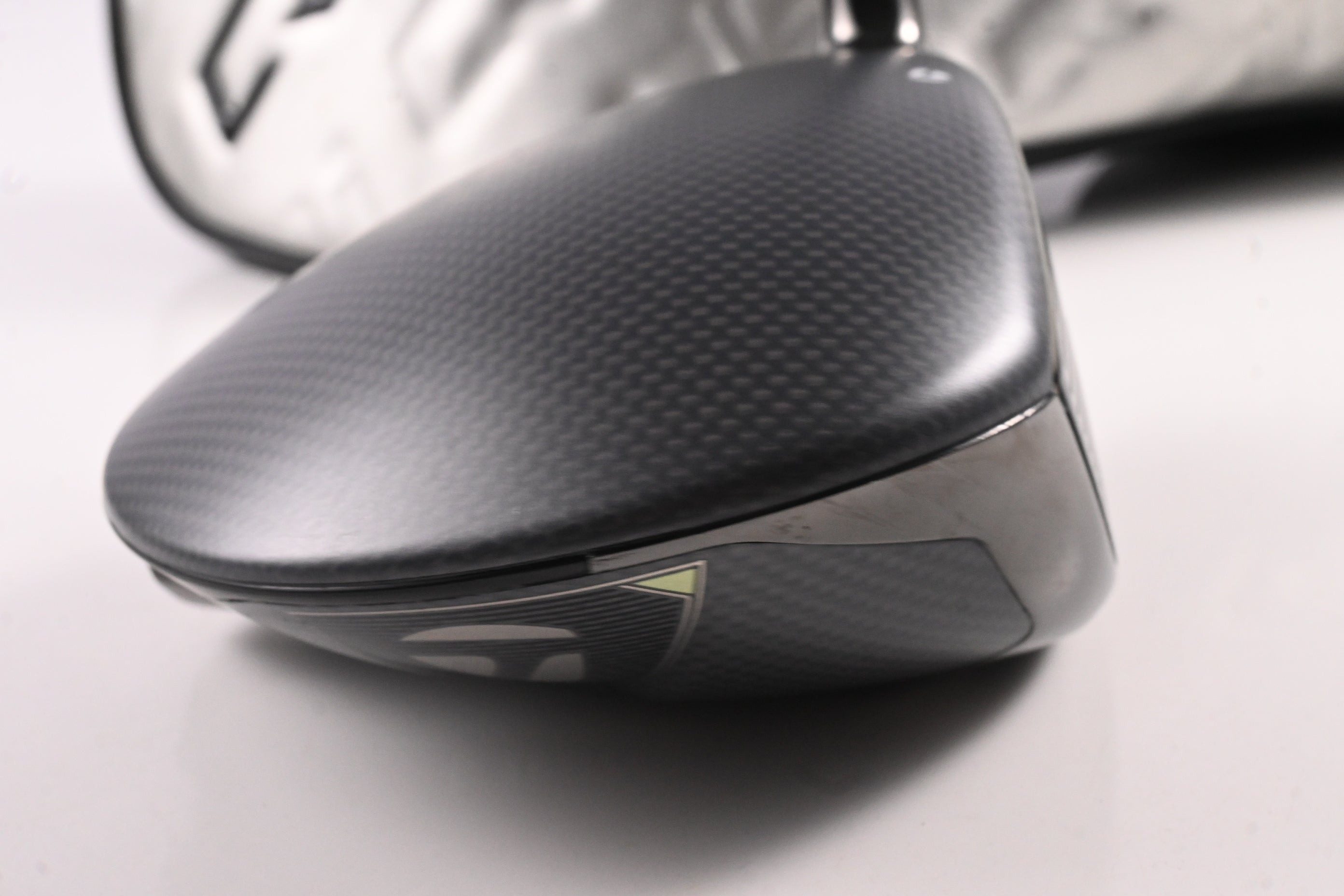 Taylormade Qi35 LS Driver / 9 Degree / Stiff Flex Fujikura Ventus Blue 5 Shaft