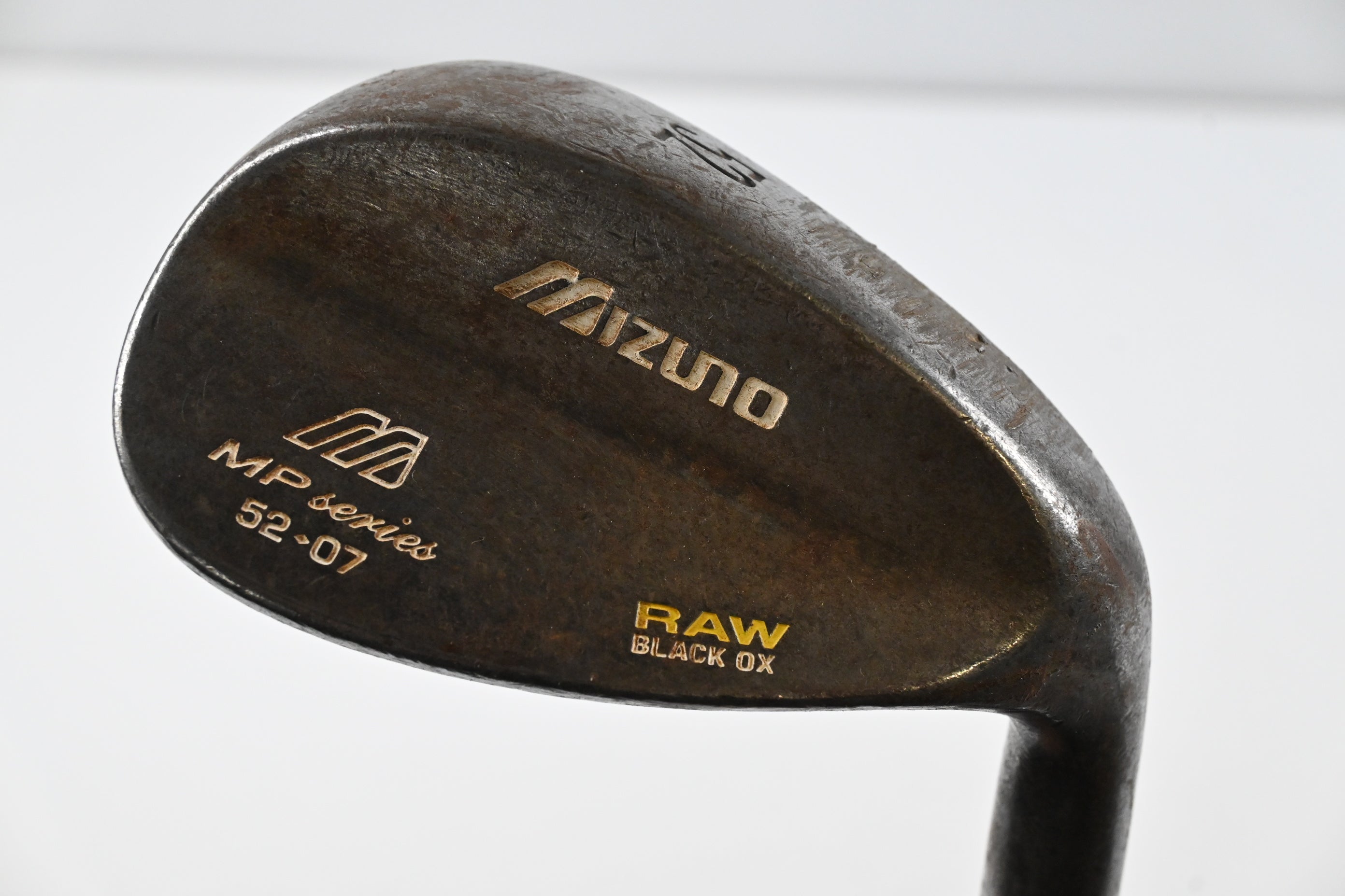 Mizuno MP Series Gap Wedge / 52 Degree / Regular Flex Dynamic Gold R300 Shaft