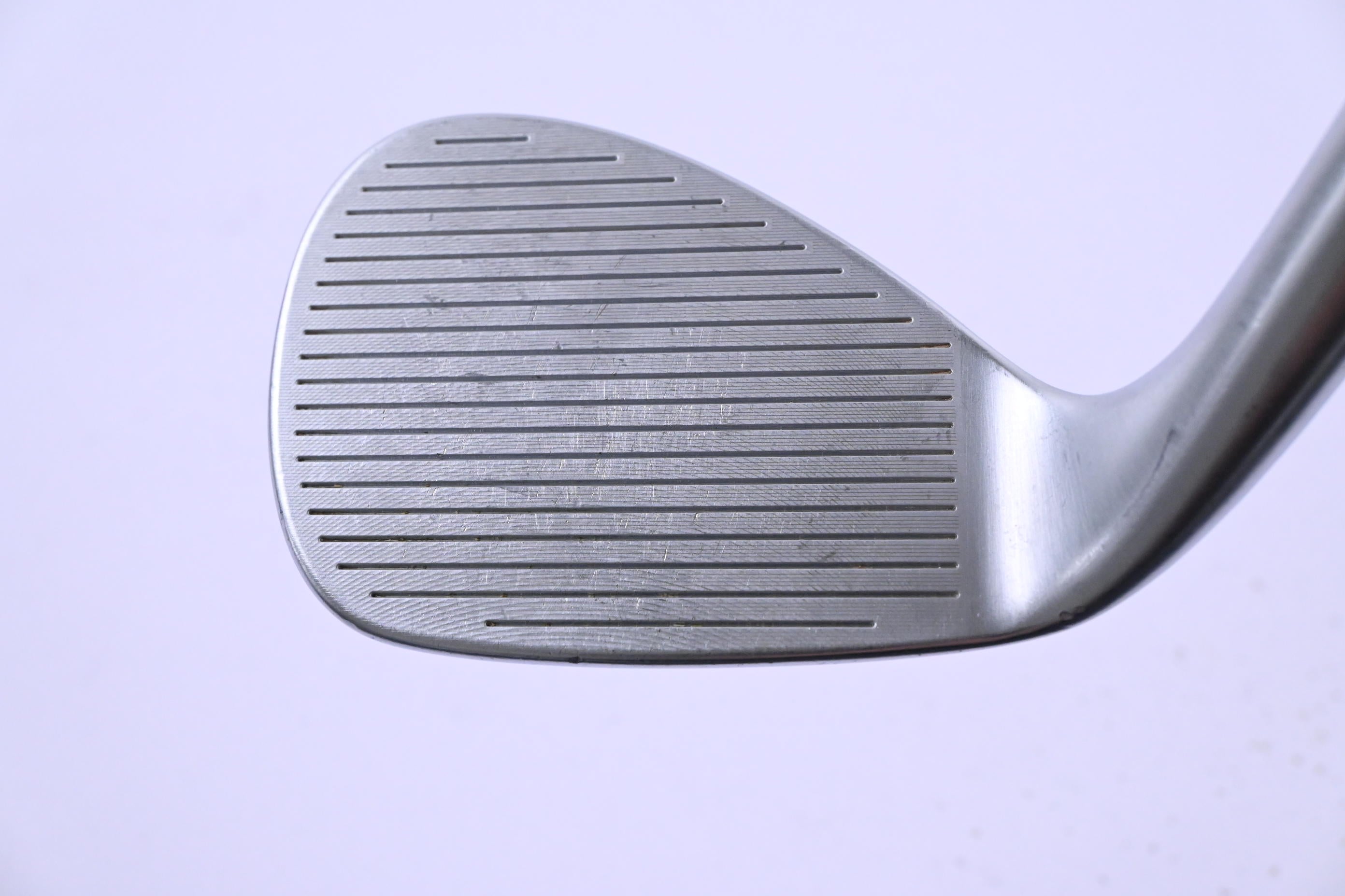 Cleveland RTX Full Face Gap Wedge / 52 Degree / Wedge Flex Dynamic Gold Spinner