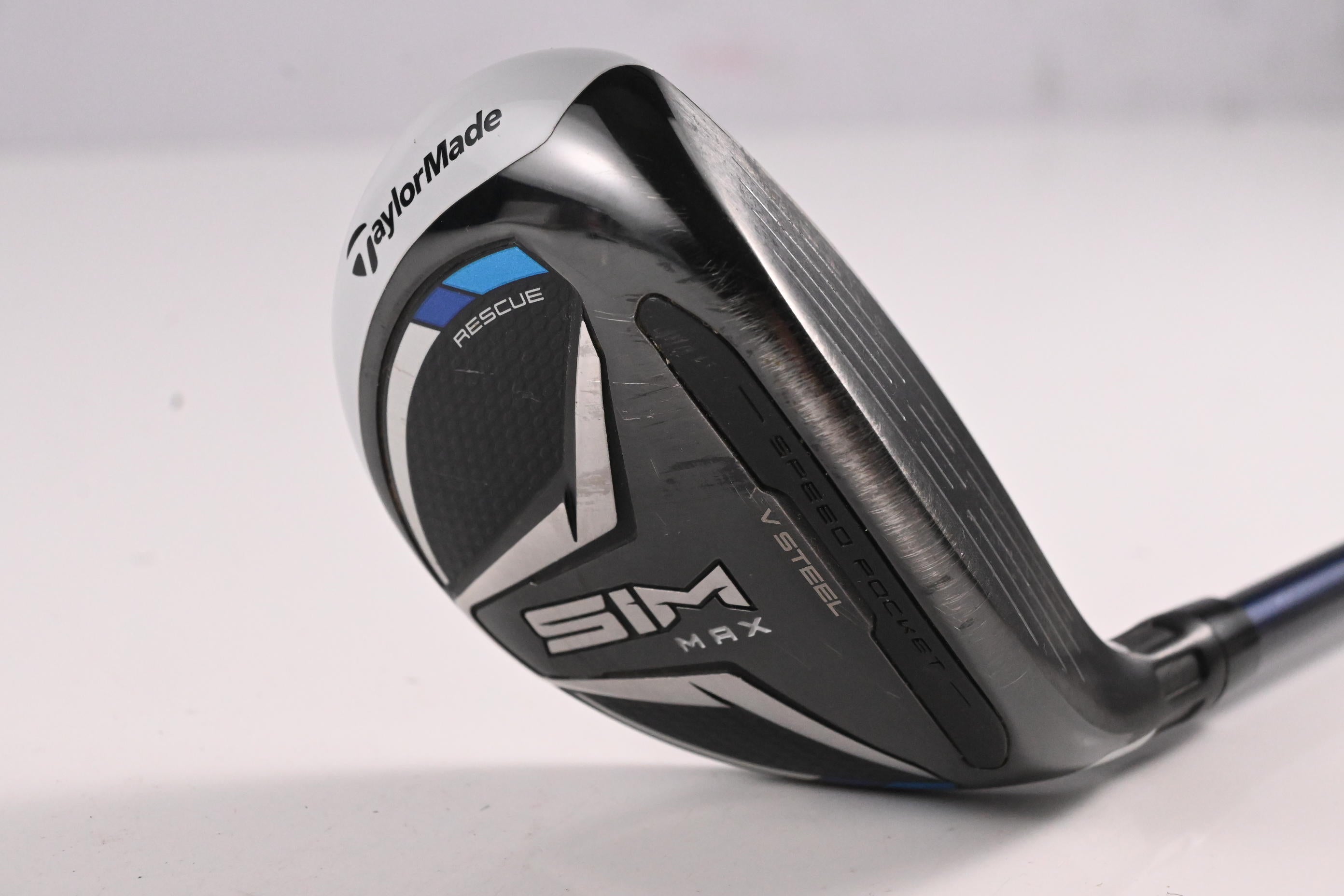Taylormade SIM Max #4 Hybrid / 22 Degree / Regular Flex Ventus Blue 6 Shaft