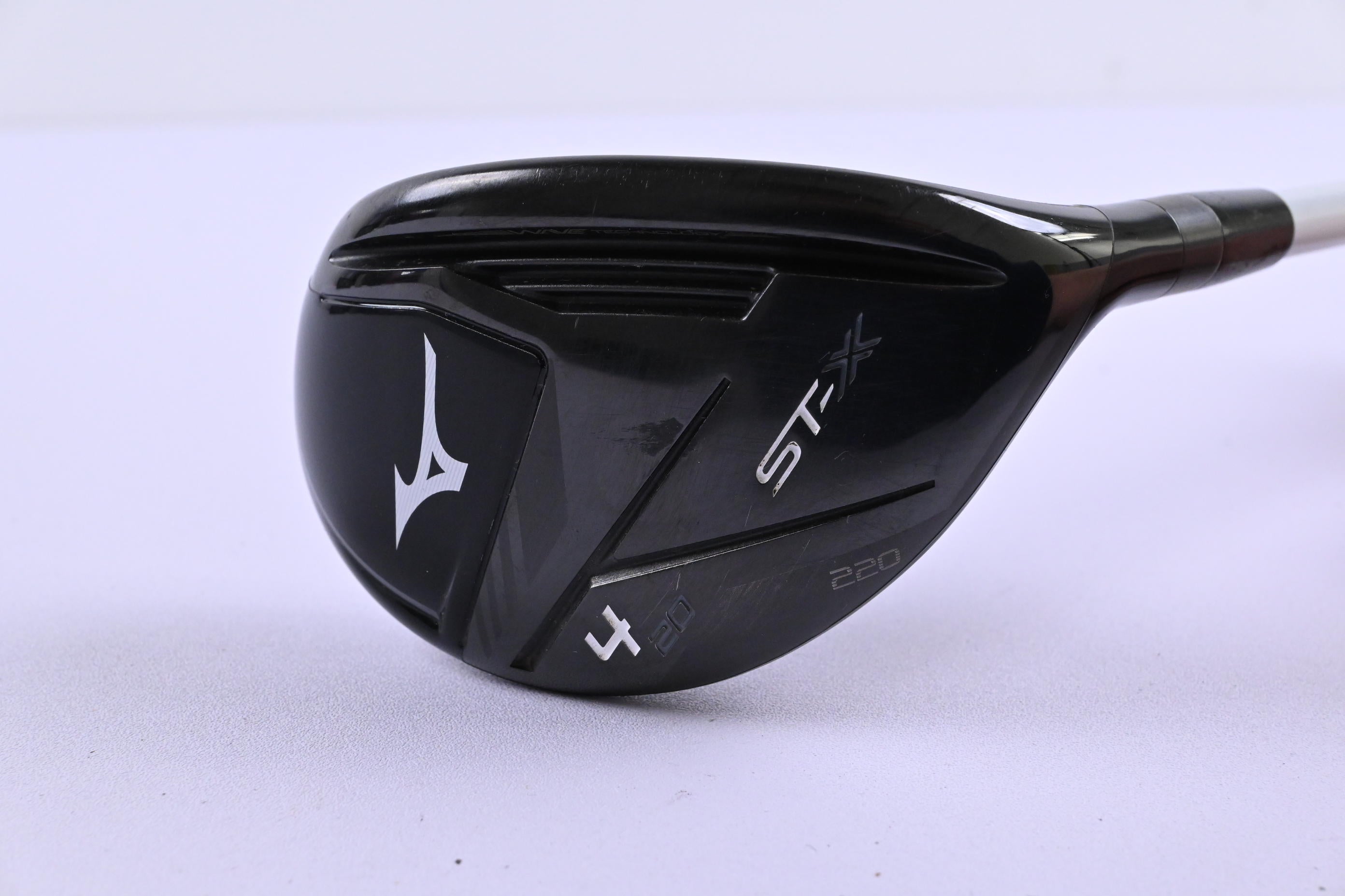 Mizuno ST-X 220 #4 Hybrid / 20 Degree / Senior Flex Aldila Ascent 50 Shaft