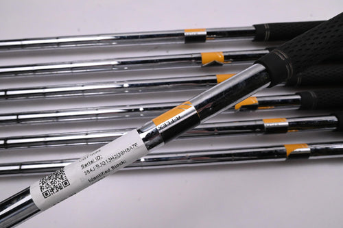Cleveland CG7 Irons / 4-PW / Regular Flex Cleveland Shafts