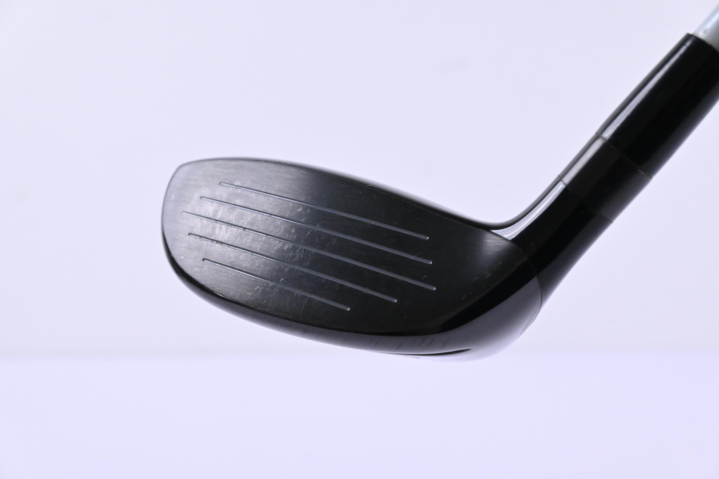 Mizuno ST-X 220 #4 Hybrid / 20 Degree / Senior Flex Aldila Ascent 50 Shaft
