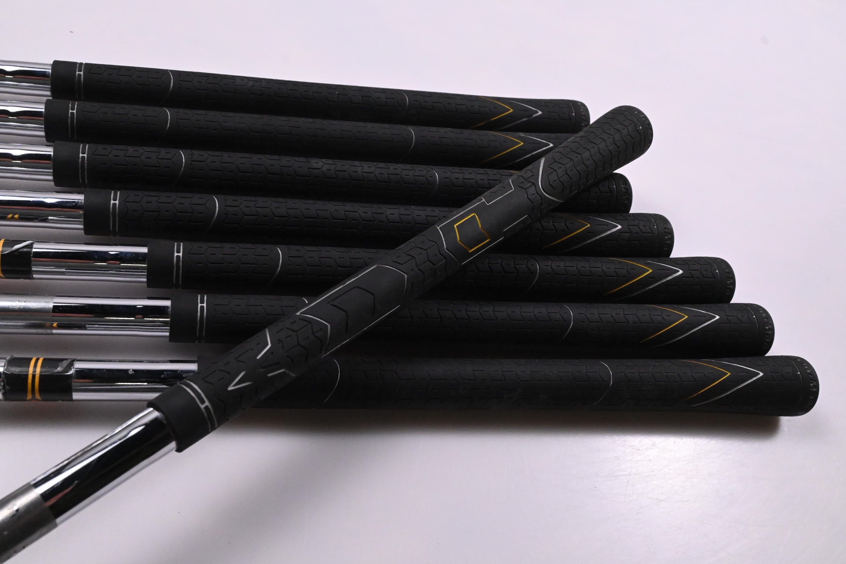 Taylormade R7 Irons / 3-PW / Stiff Flex Taylormade T-Step 90 Shafts