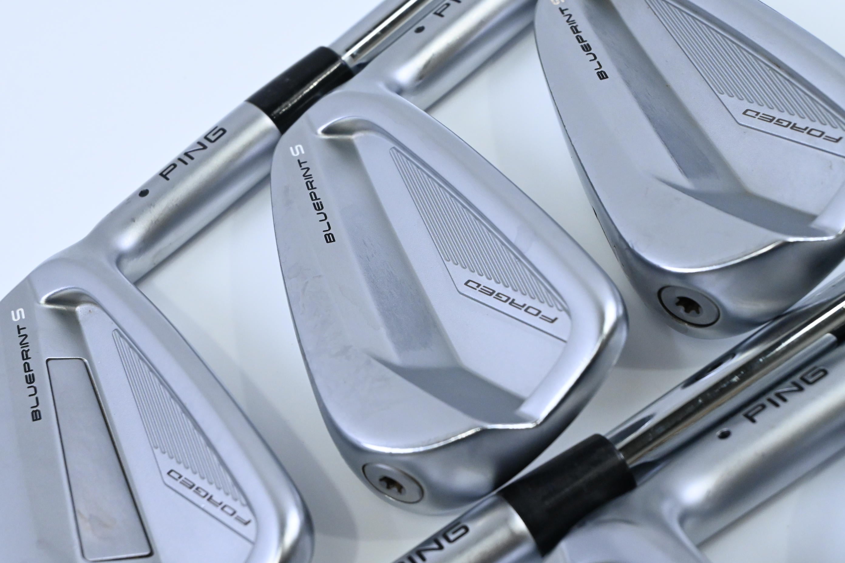 Ping Blueprint S Irons / 5-PW / Black Dot / Regular Flex NS Pro Modus3 Tour 105