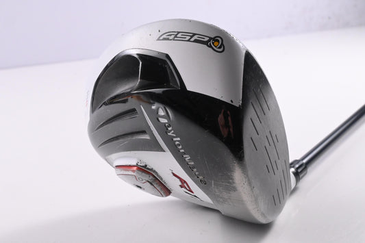 Taylormade R11 Driver / 9 Degree / Regular Flex Fujikura Blur 60 Shaft