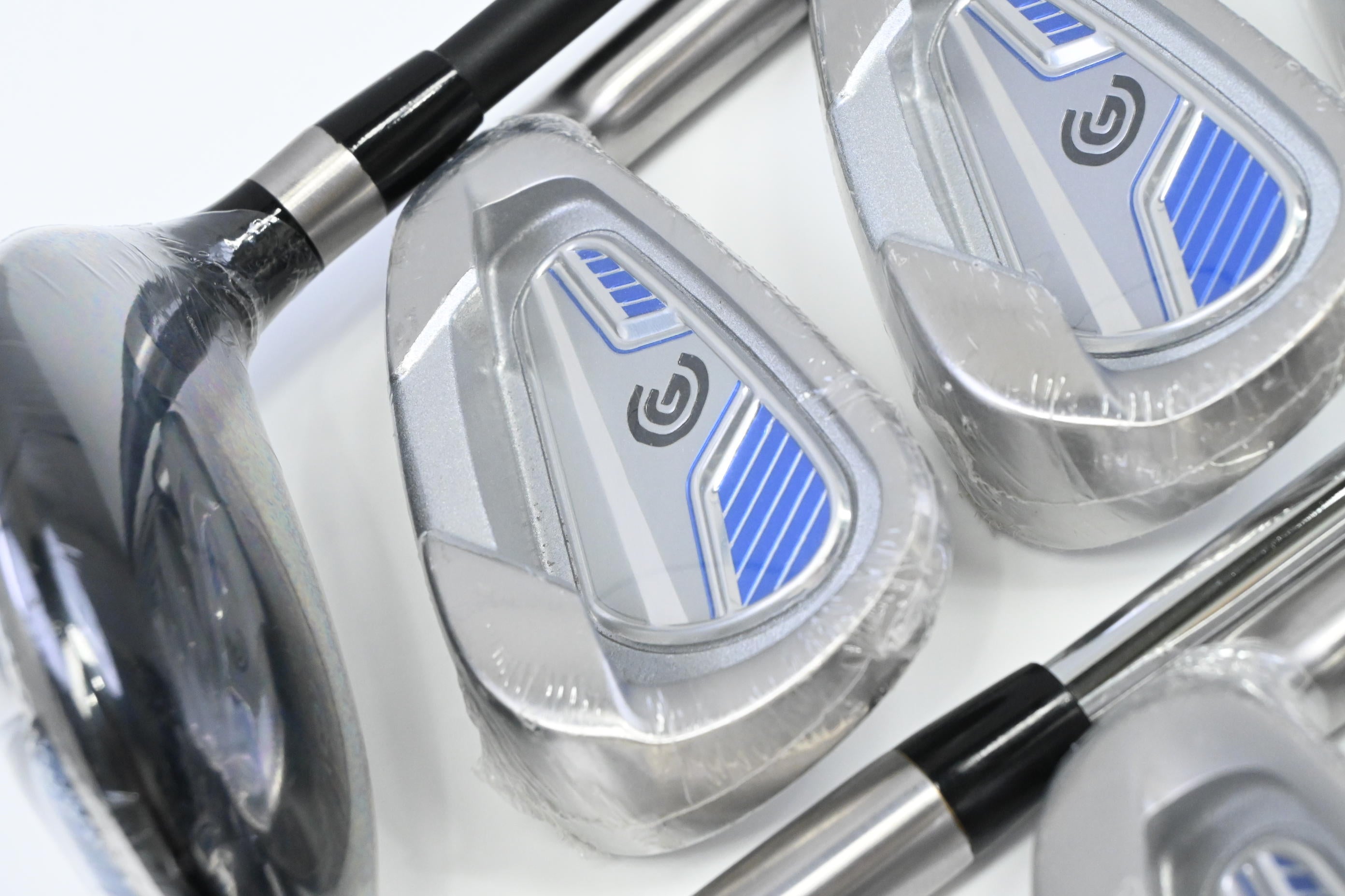 Cleveland Package Set / Hybrid, Irons, Putter, Bag