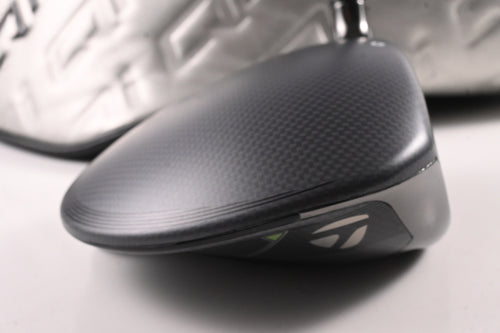 Taylormade Qi35 Driver / 9 Degree / Regular Flex Fujikura Ventus Blue 5 Shaft