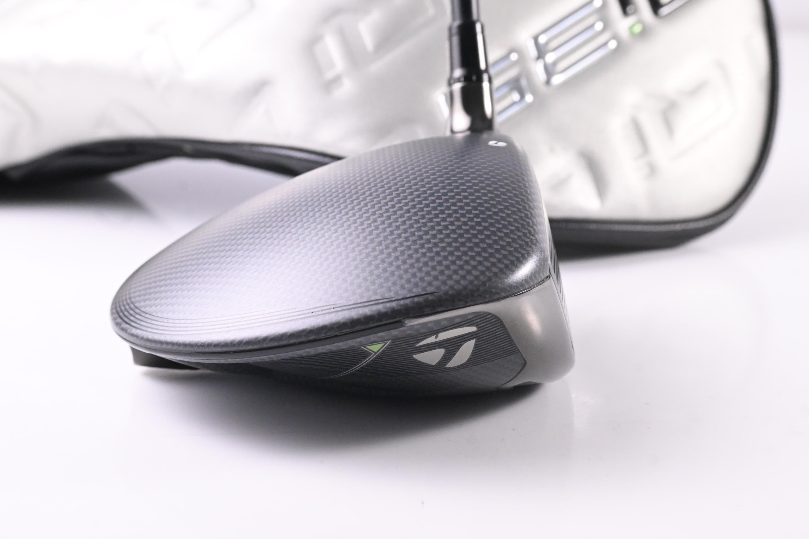 Taylormade Qi35 Driver / 10.5 Degree / Regular Flex Fujikura Ventus Blue '25 5
