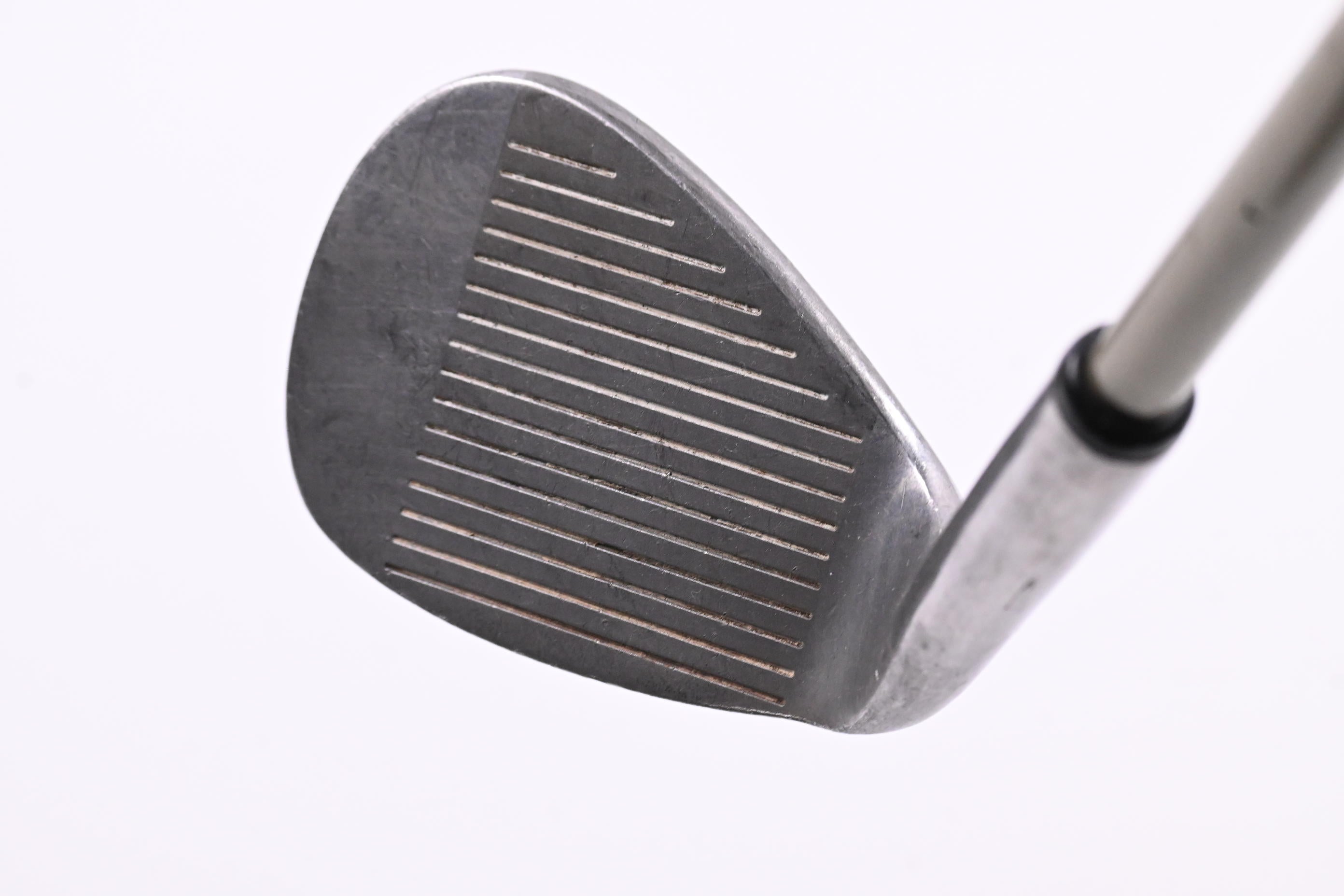 Cleveland 588 Tour Action Gap Wedge / 53 Degree / Wedge Flex Superlite FHM-40
