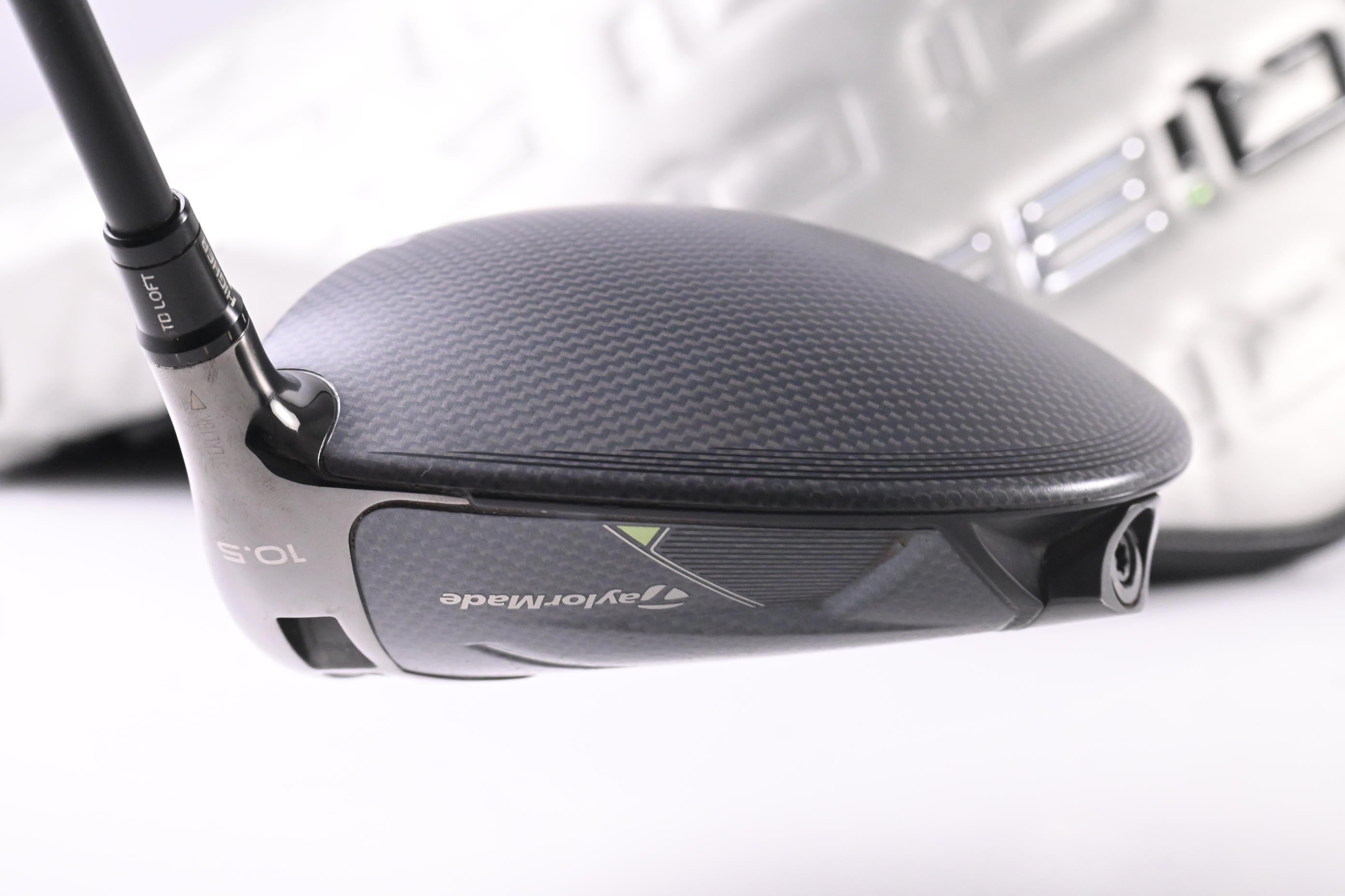 Taylormade Qi35 Driver / 10.5 Degree / Regular Flex Fujikura Ventus Blue '25 5