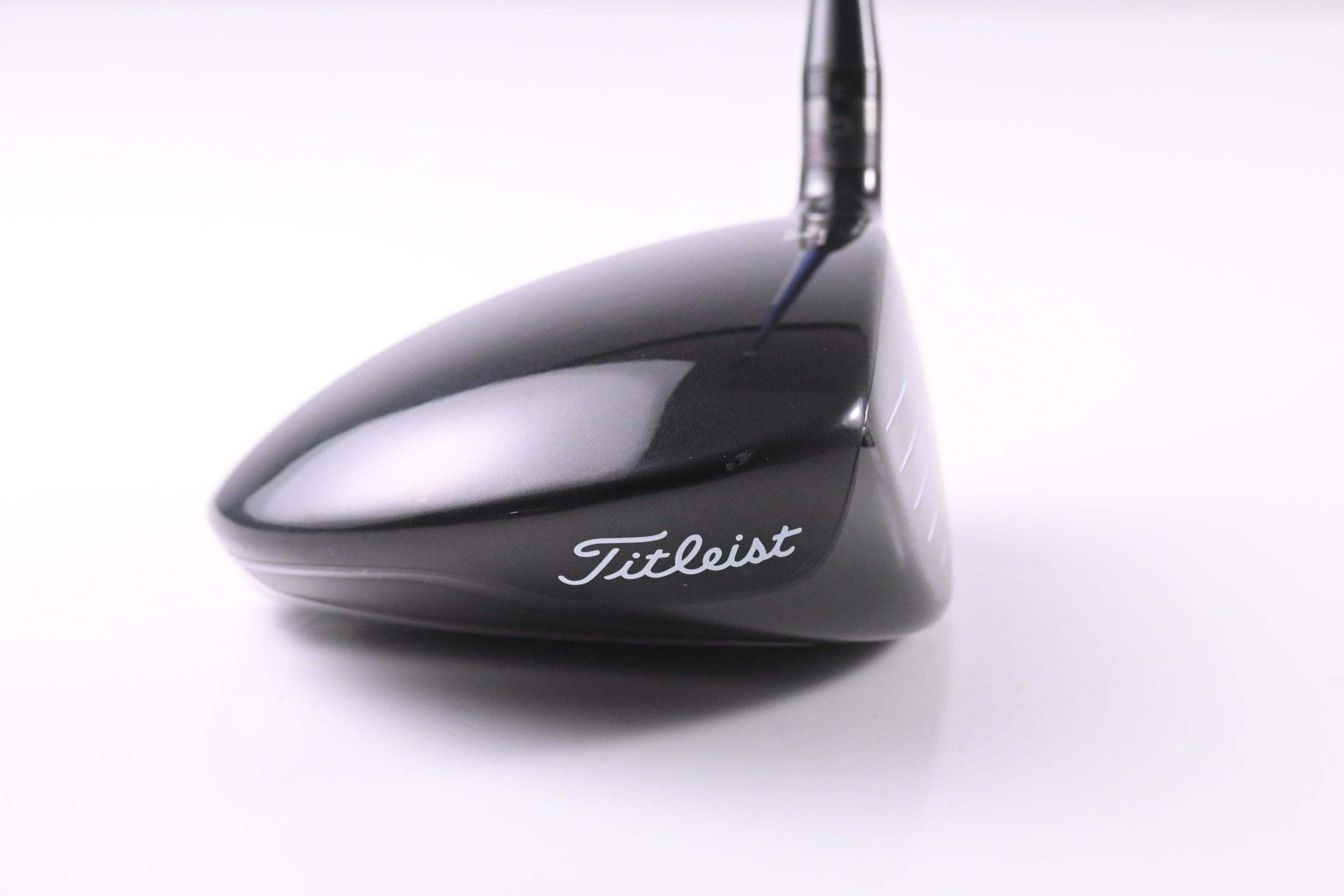 Titleist 913 D2 Driver / 9.5 Degree / Regular Flex Diamana Blue S+ 62 Shaft