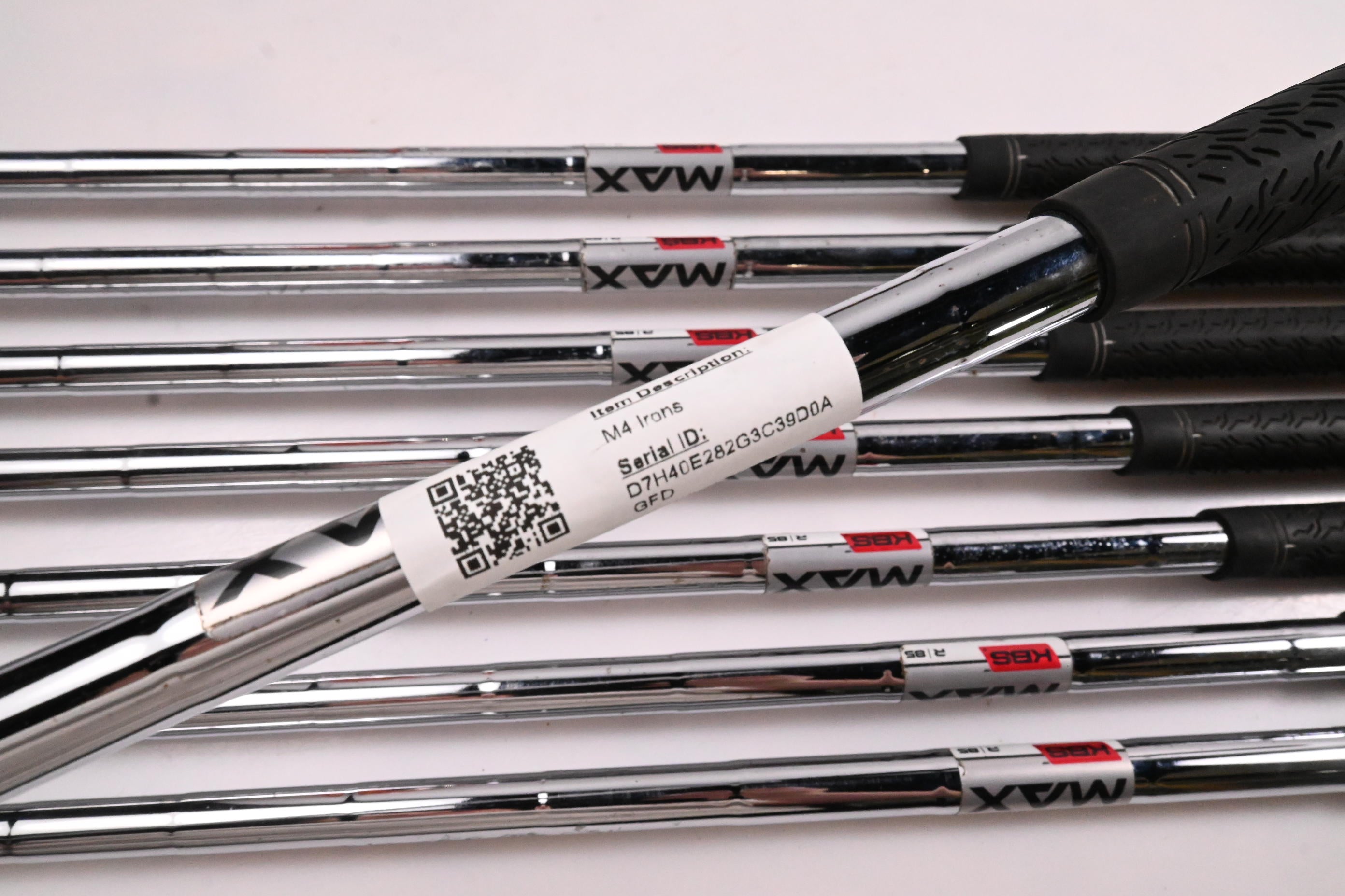 Taylormade M4 Irons / 4-PW+SW / Regular Flex KBS MAX 85 Shafts