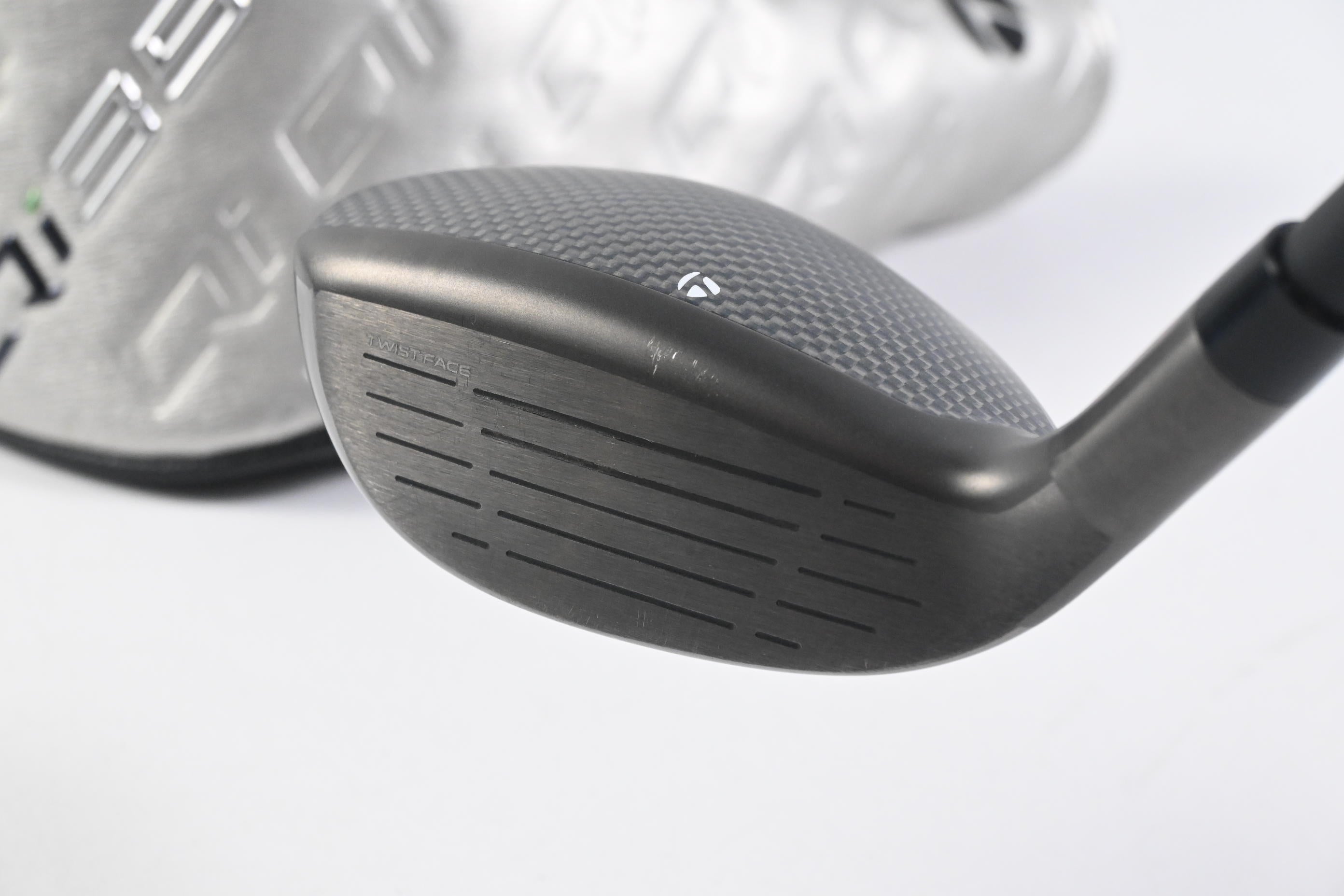 Taylormade Qi35 Max Lite #4 Hybrid / 23 Degree / Regular Flex Vanquish 5 Shaft