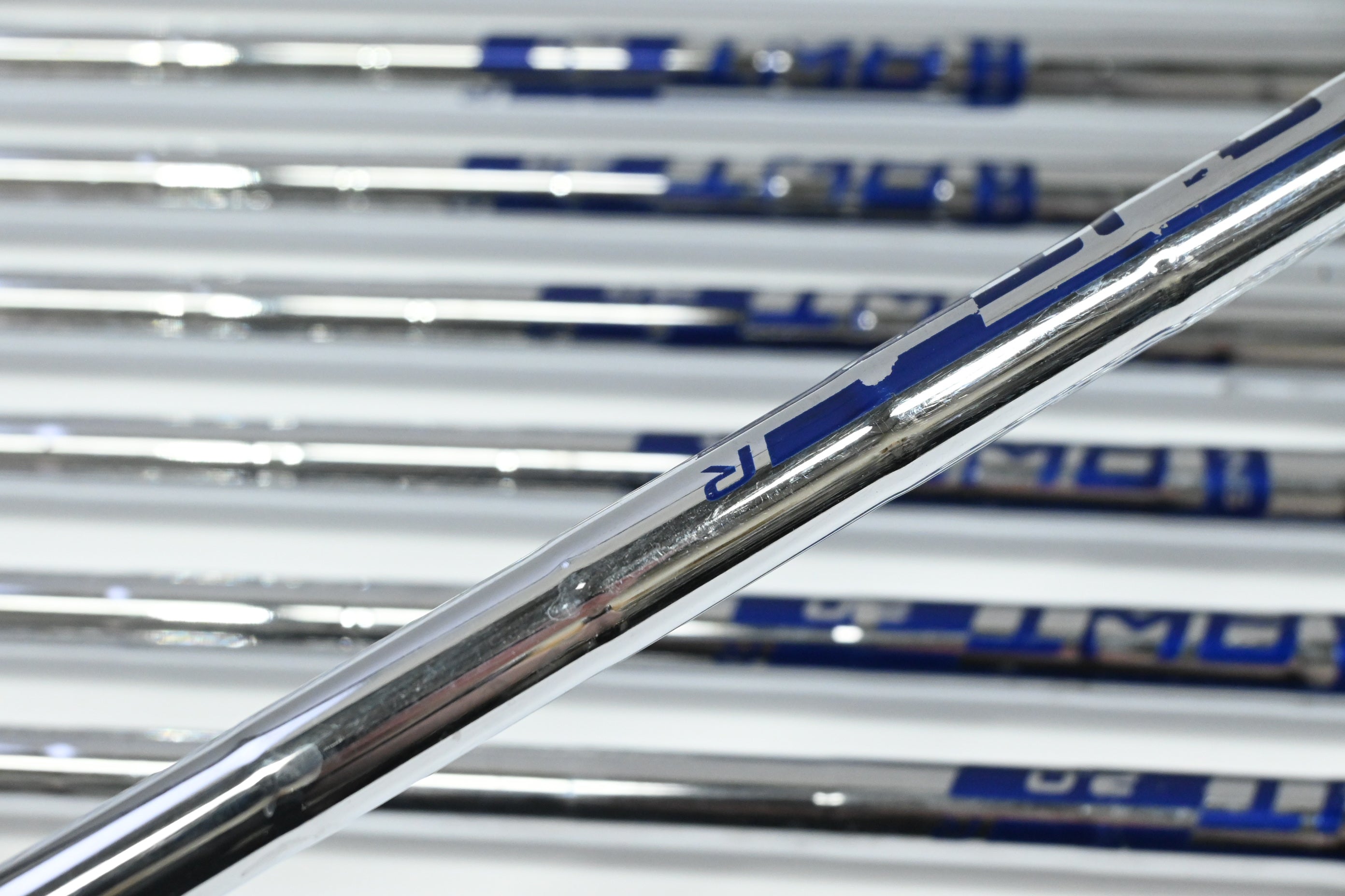 Ping G400 Irons / 5-PW+GW+SW / Blue Dot / Regular Flex Ping AWT 2.0