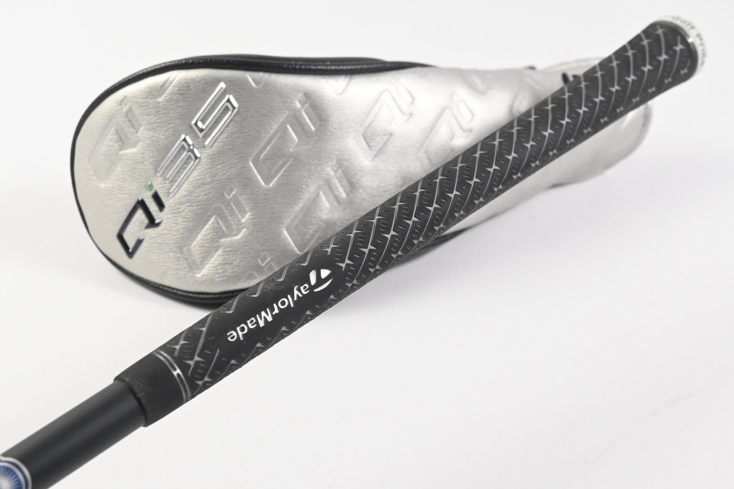 Taylormade Qi35 Max Lite #4 Hybrid / 23 Degree / Regular Flex Vanquish 5 Shaft