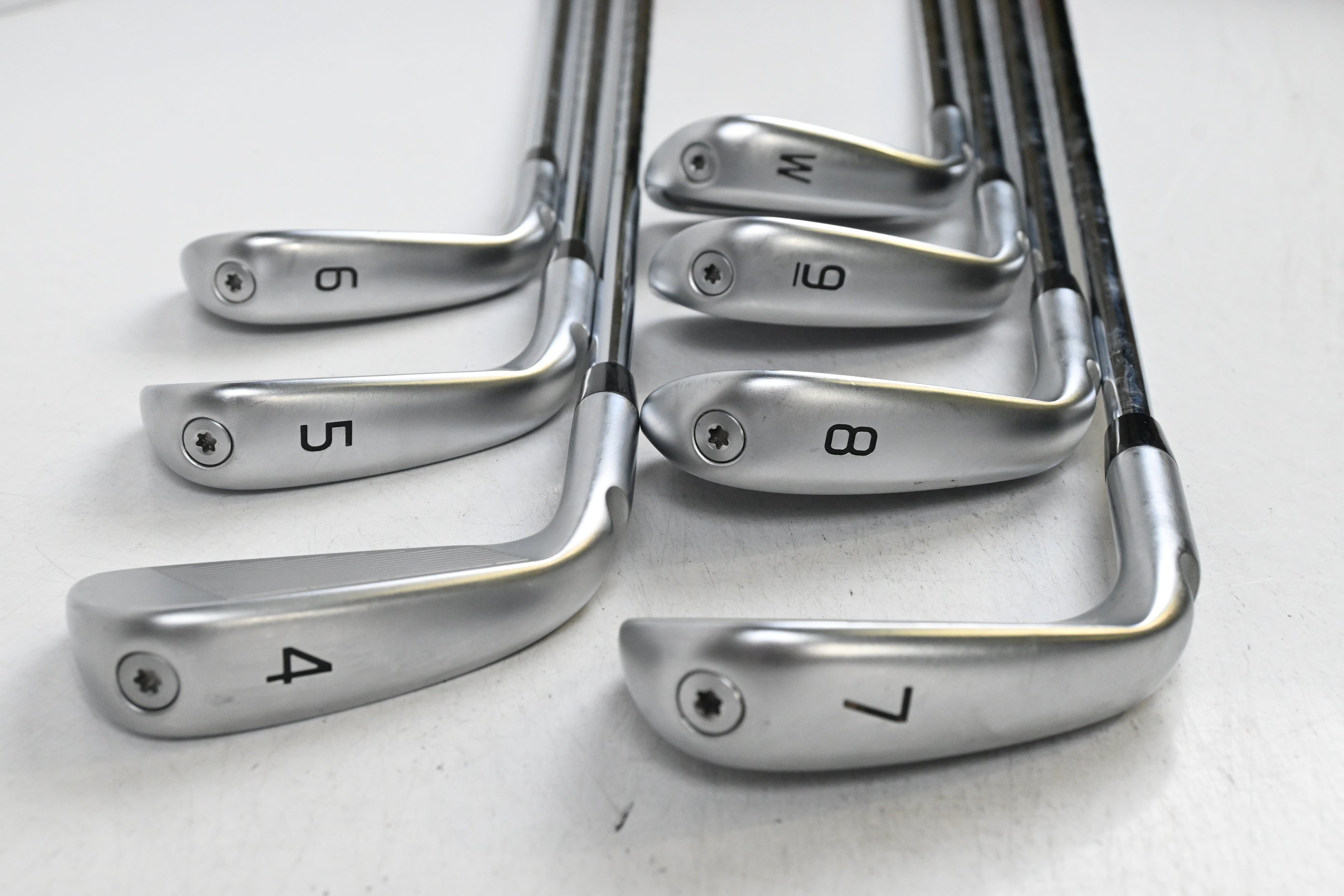 Ping i230 Irons / 4-PW / Black Dot / X-Flex N.S.Pro Modus3 Tour105 Shafts