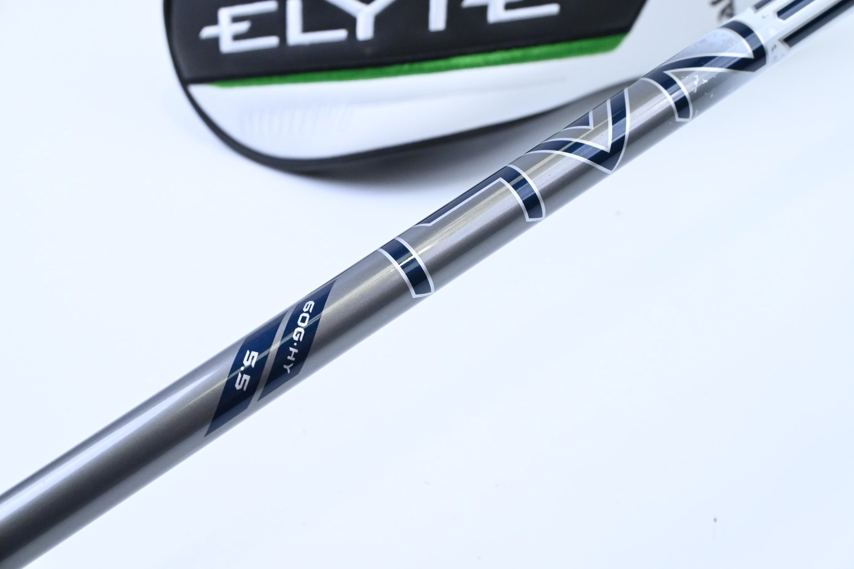 Callaway Elyte #4 Hybrid / 22 Degree / Regular Flex Denali Charcoal 60 Shaft