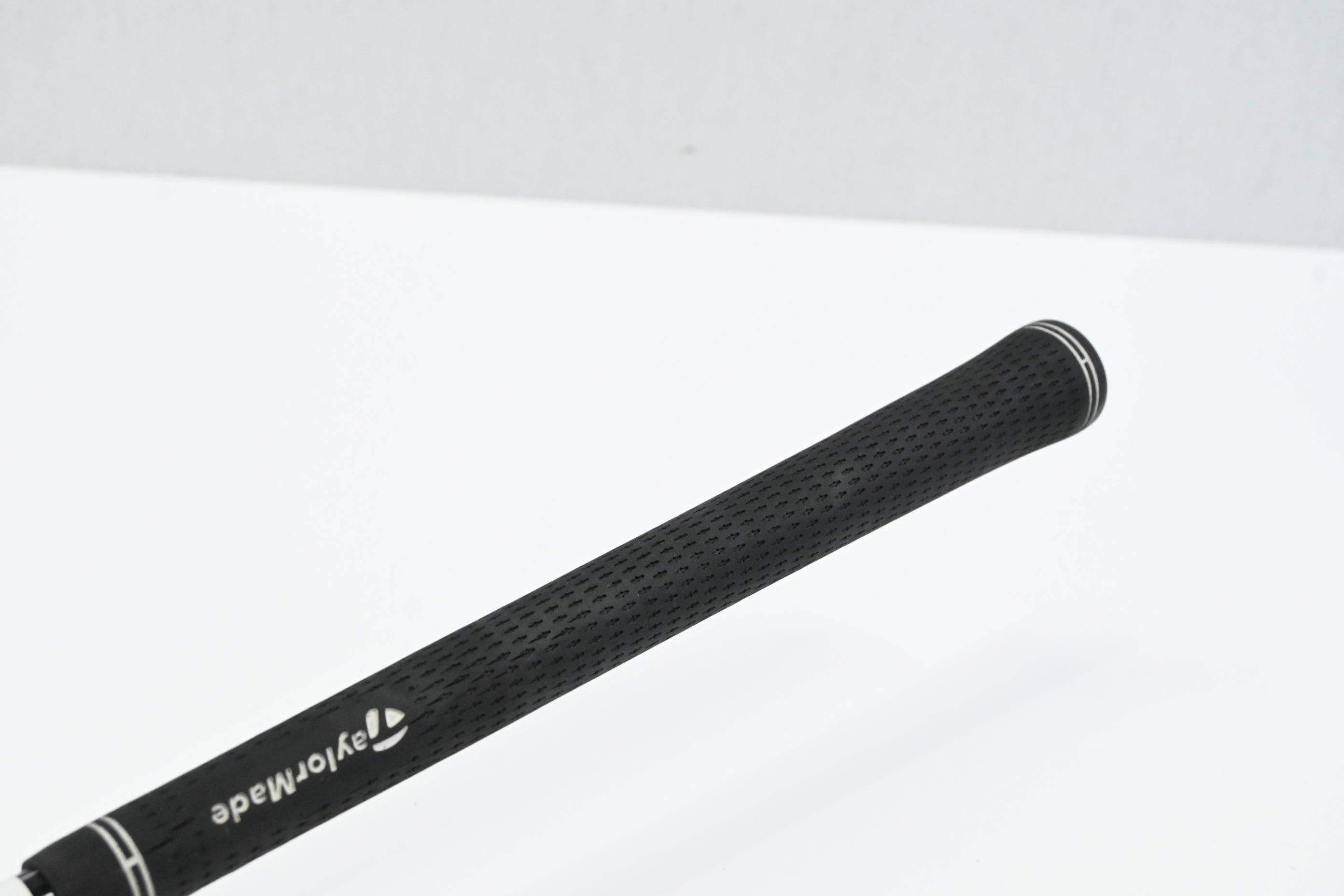 Taylormade Tour Preferred 2011 CB #4 Iron / 23 Degree / Regular Flex Fujikura TP